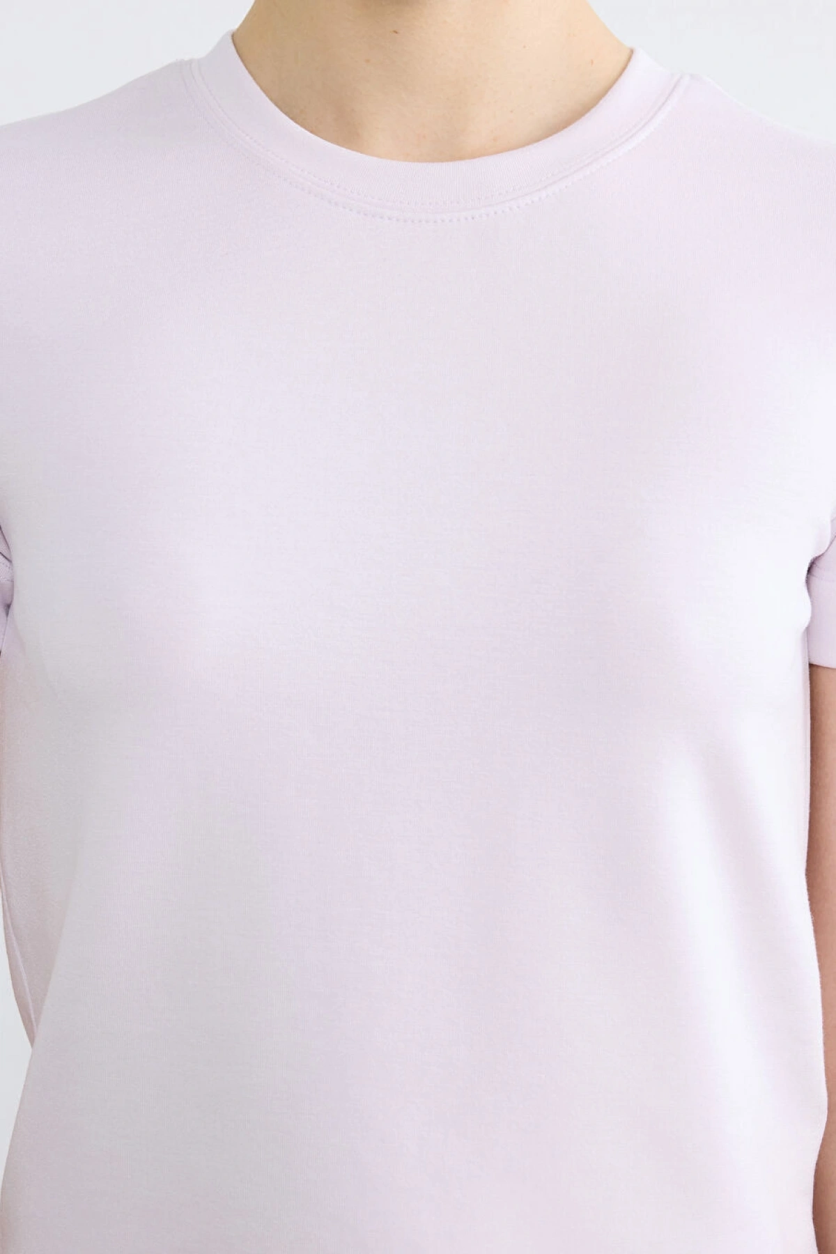 LCW Vision Lila Bisiklet Yaka Kadın Tişört