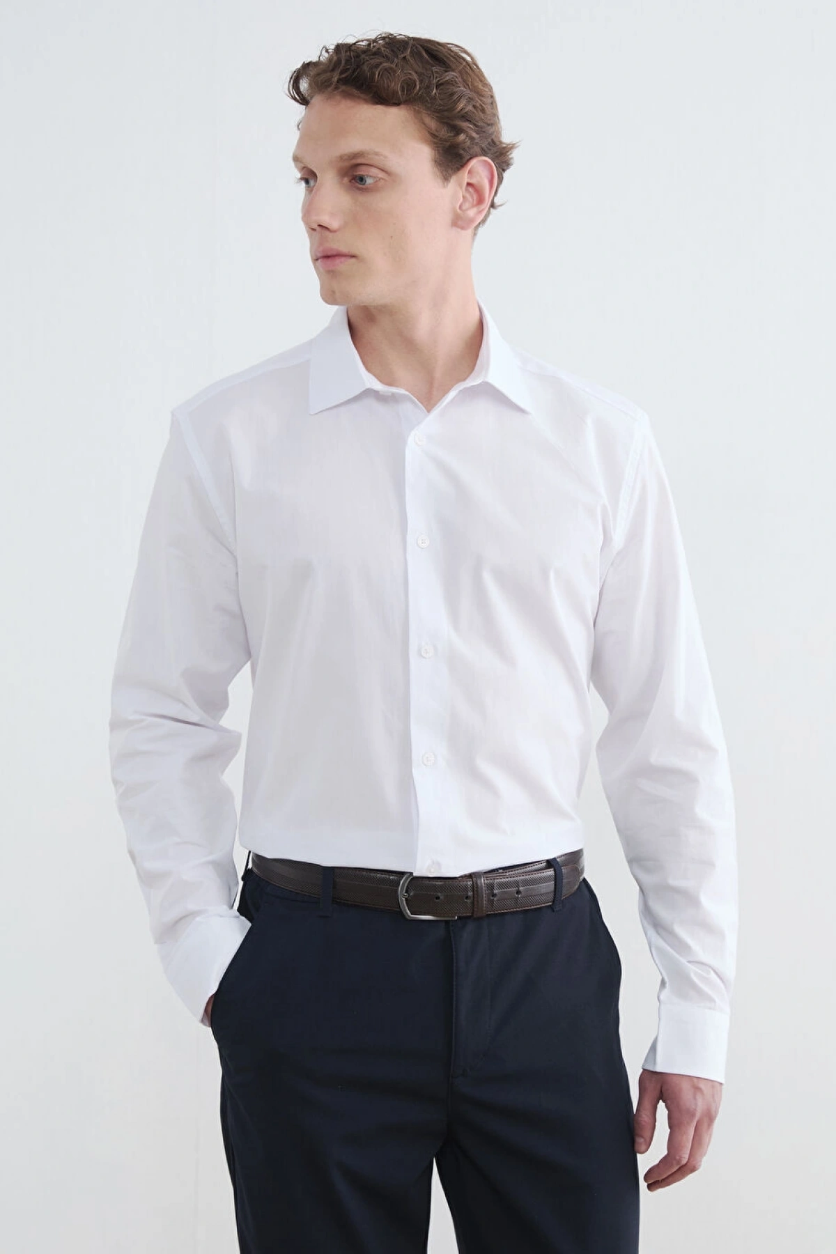 LCW Vision Beyaz Slim Fit Erkek Gömlek