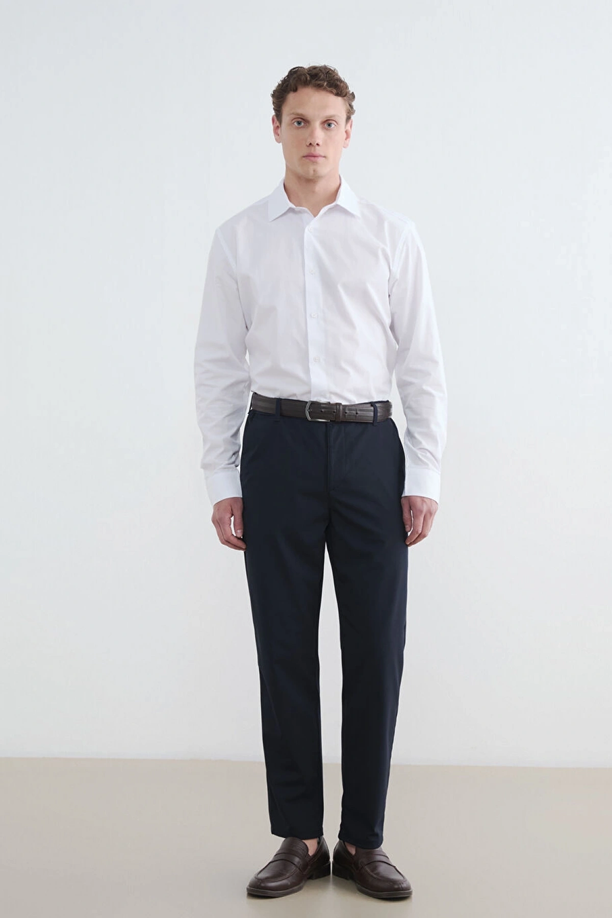 LCW Vision Beyaz Slim Fit Erkek Gömlek