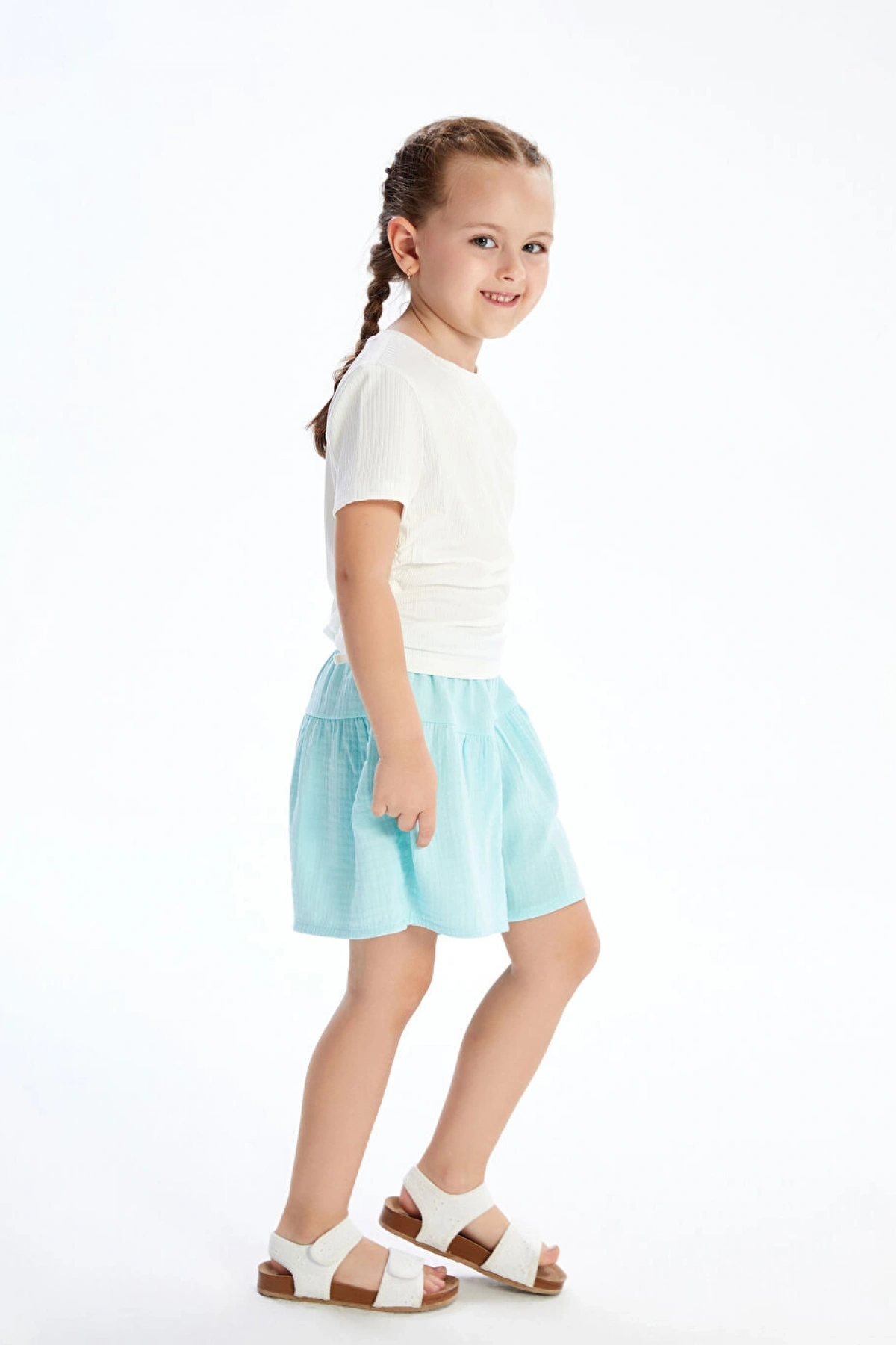 LCW Kids Turkuaz Beli Lastikli Basic Müslin Kız Çocuk Şort