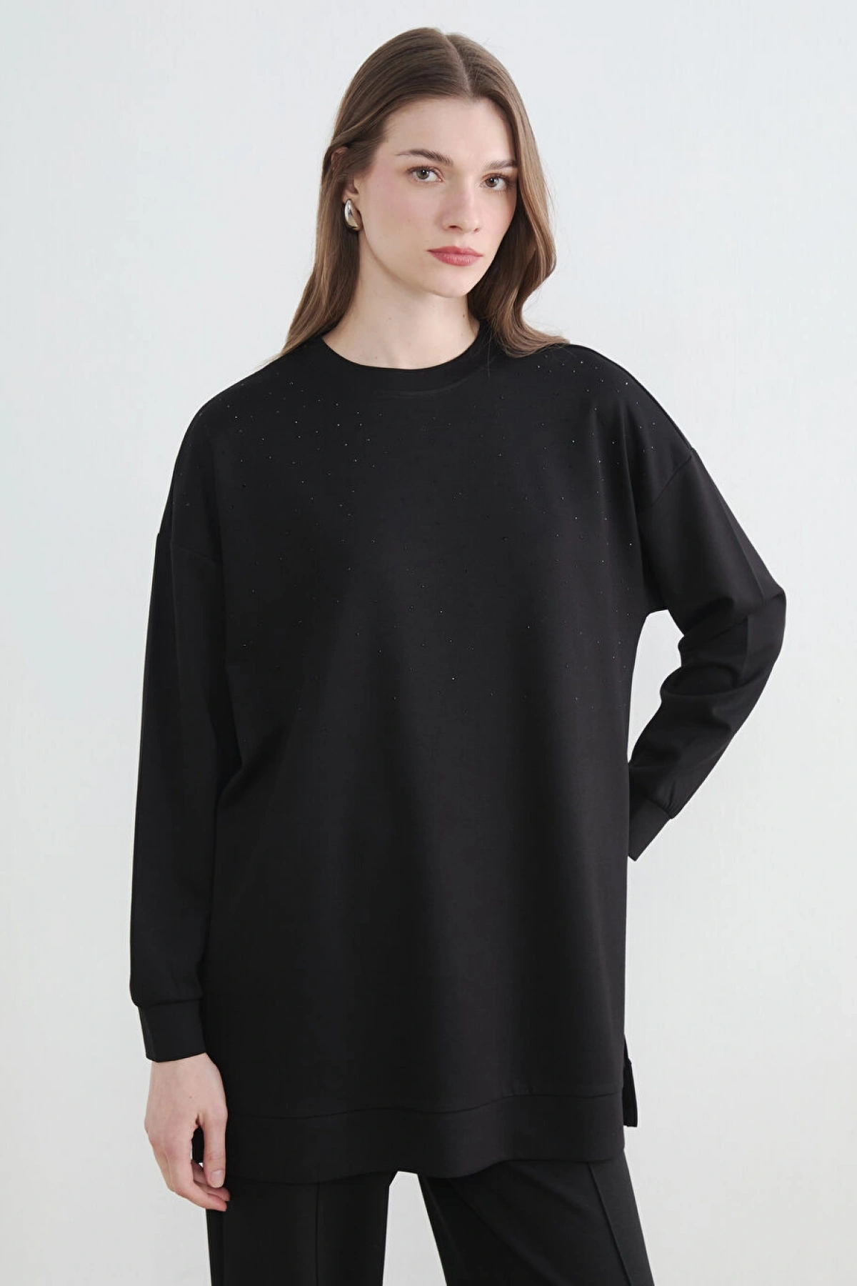 LCW Modest Siyah Bisiklet Yaka Kadın Sweatshirt Tunik