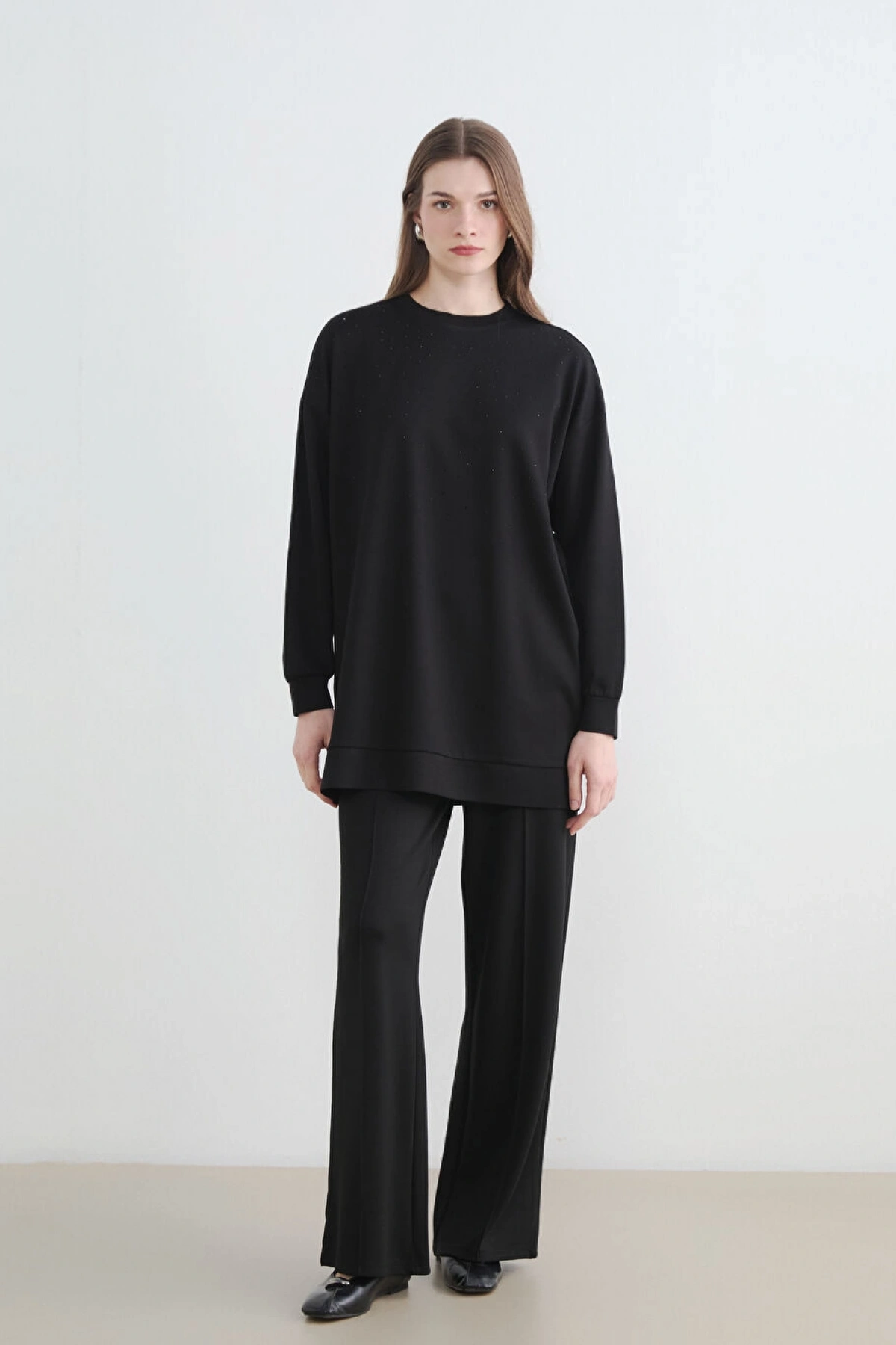 LCW Modest Siyah Bisiklet Yaka Kadın Sweatshirt Tunik