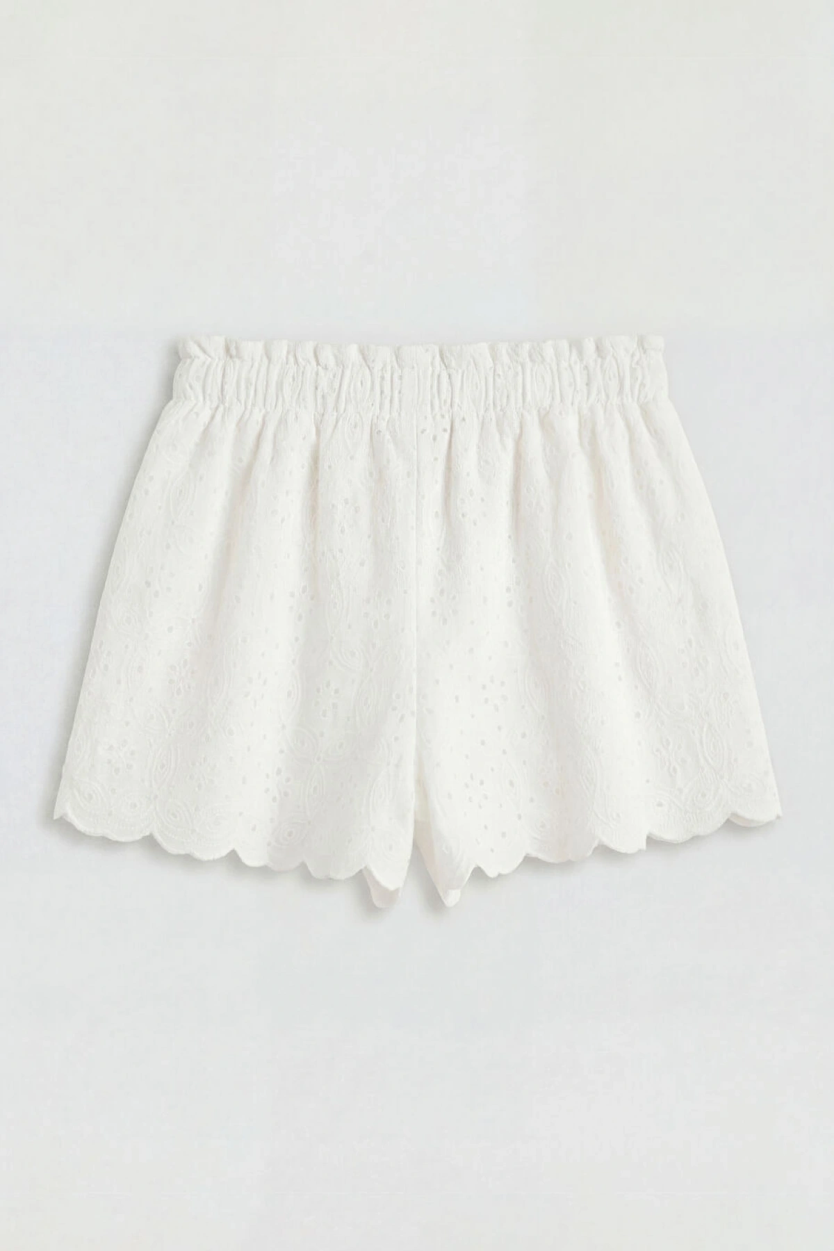 LCW Kids Ekru Brodeli Kız Çocuk Şort