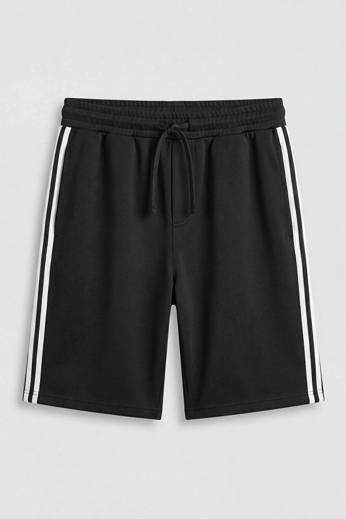 XSIDE Siyah Rahat Kalıp Erkek Şort