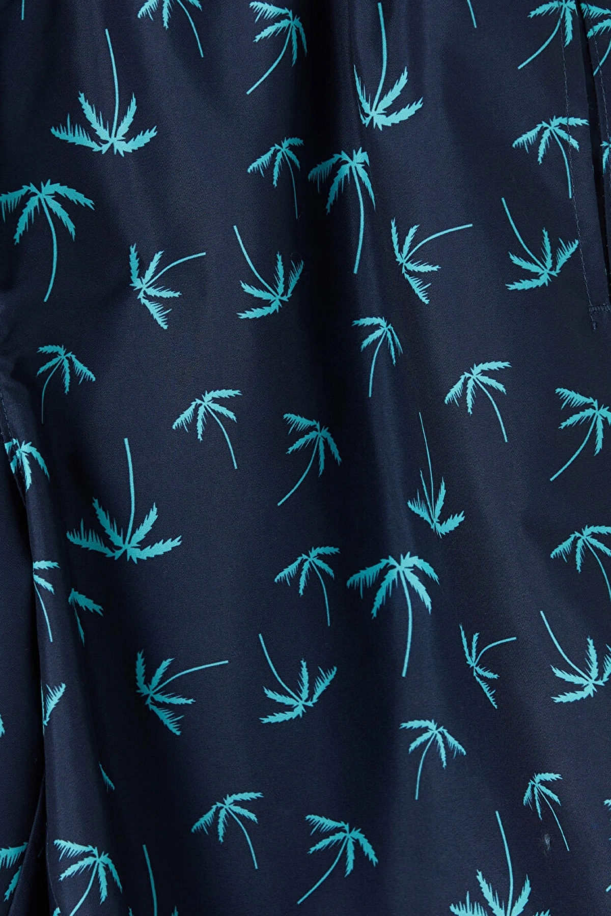 LCW Lacivert Diz Hizası Boy Palmiye Desenli Erkek Deniz Şortu