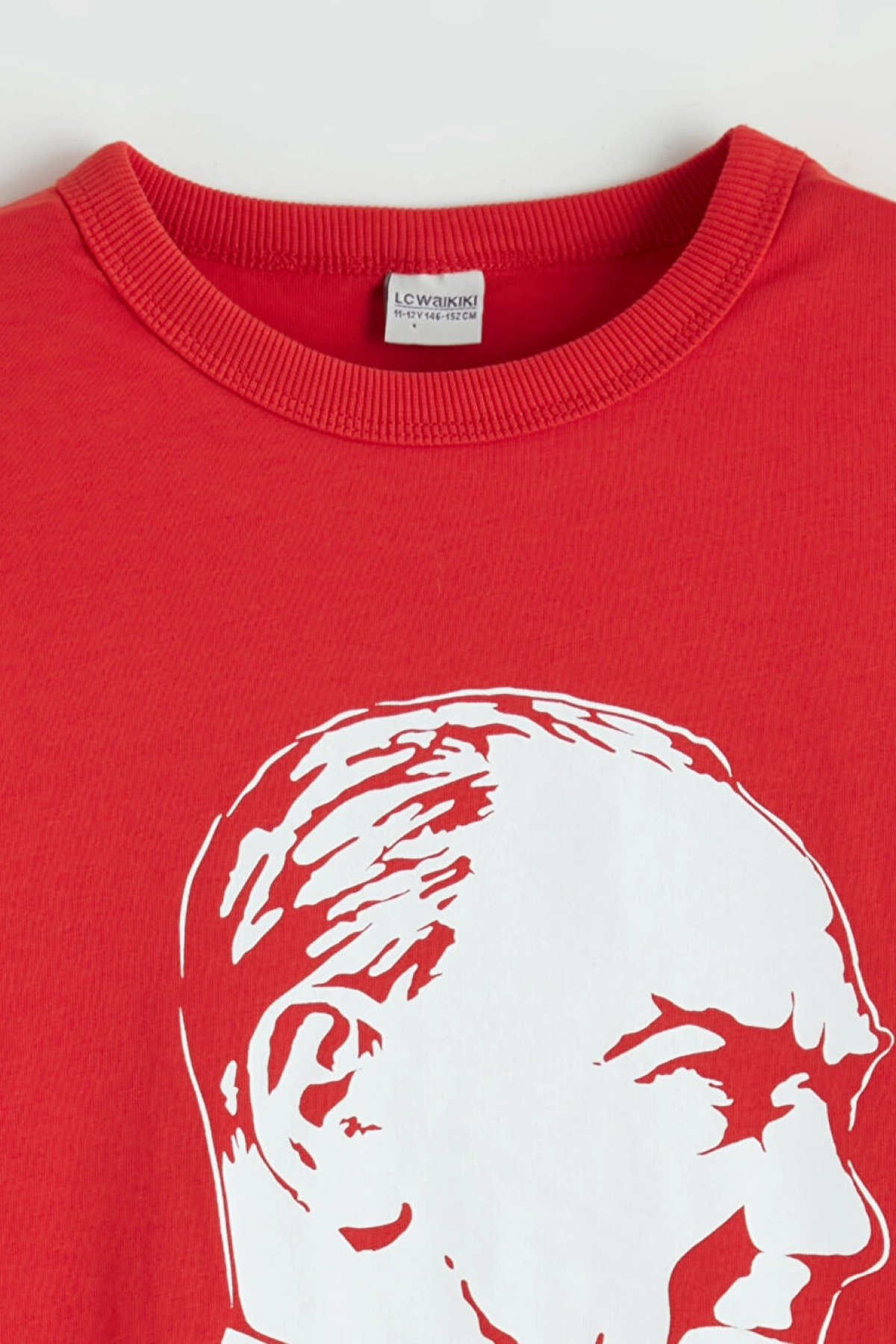 LCW Kids Kırmızı Atatürk Baskılı Erkek Çocuk Tişört