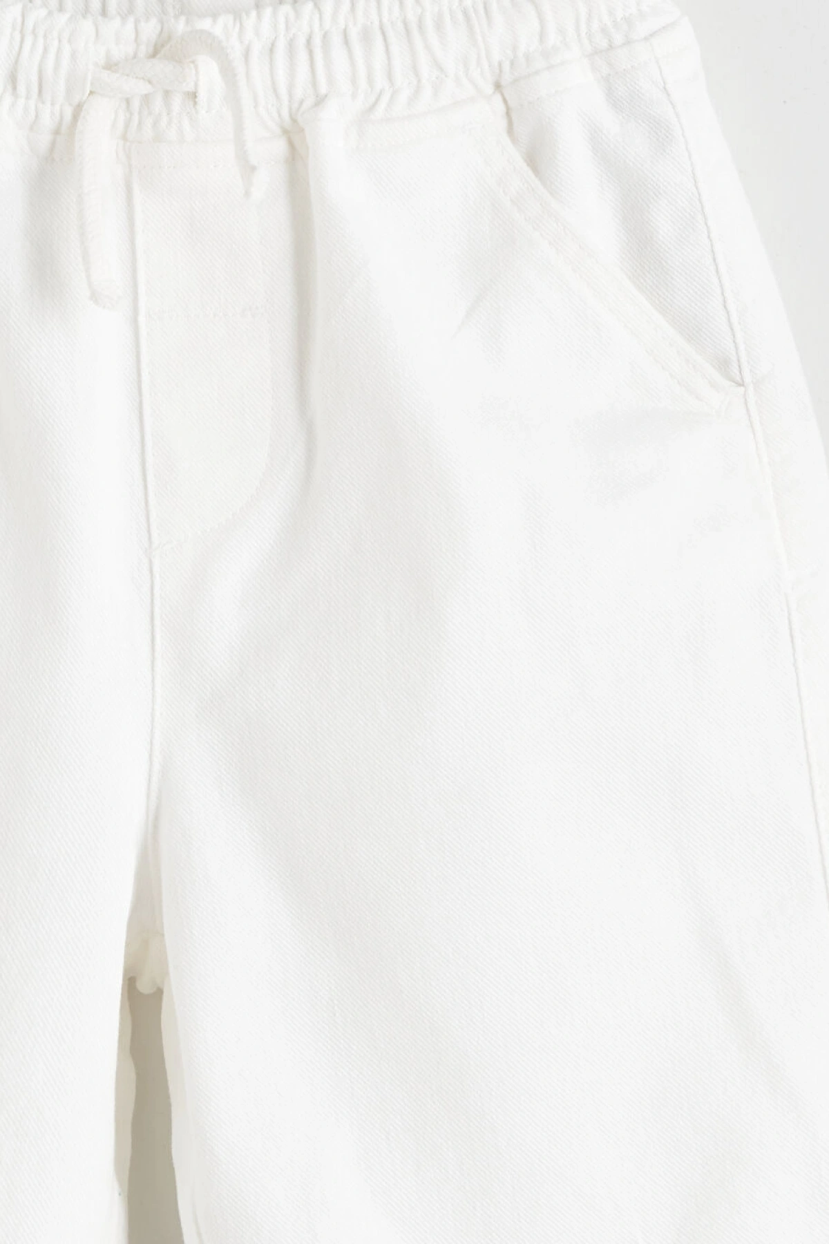 LCW Kids Ekru Beli Lastikli Cepli Erkek Çocuk Şort