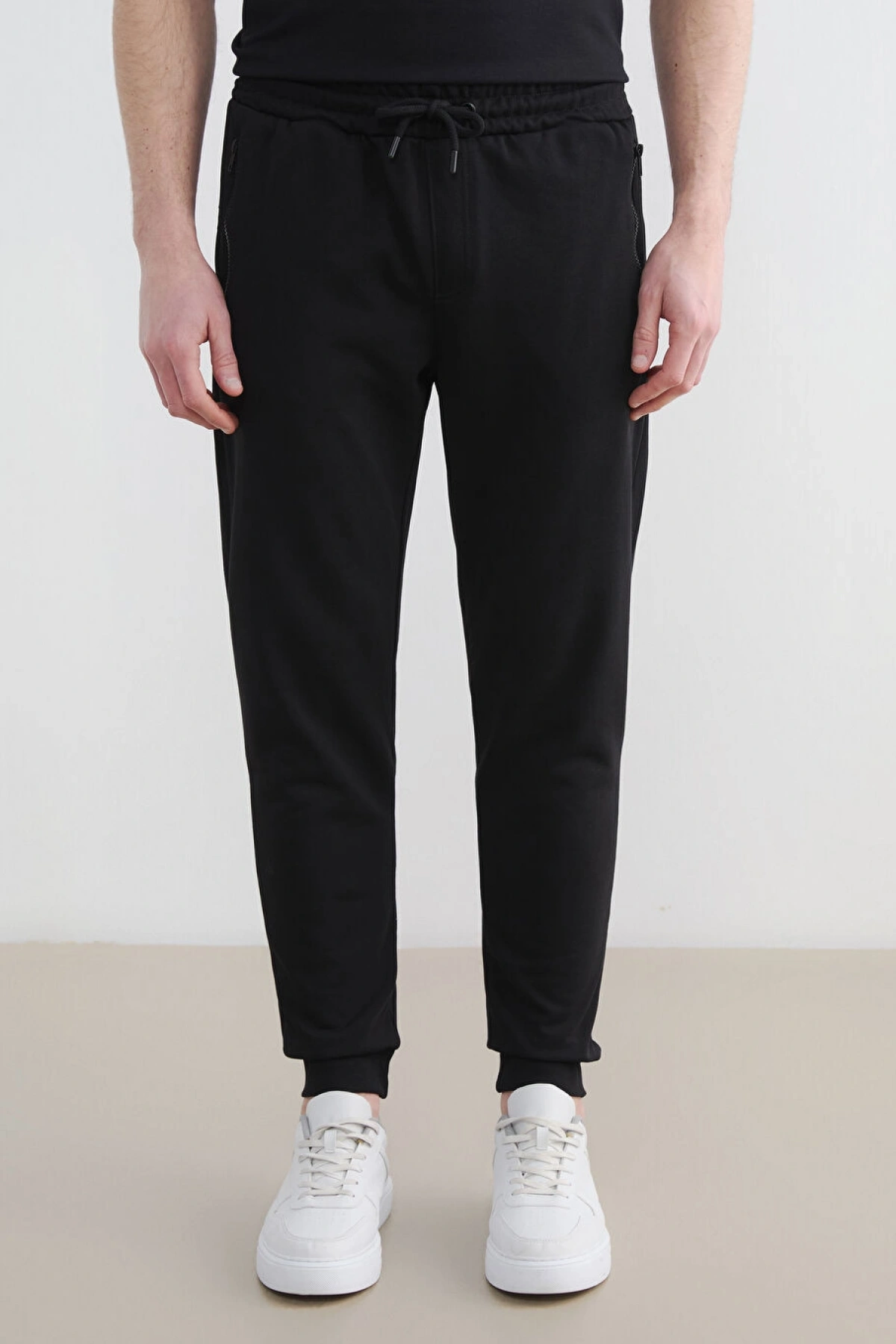 LCWAIKIKI Classic Siyah Standart Kalıp Erkek Jogger Eşofman Altı