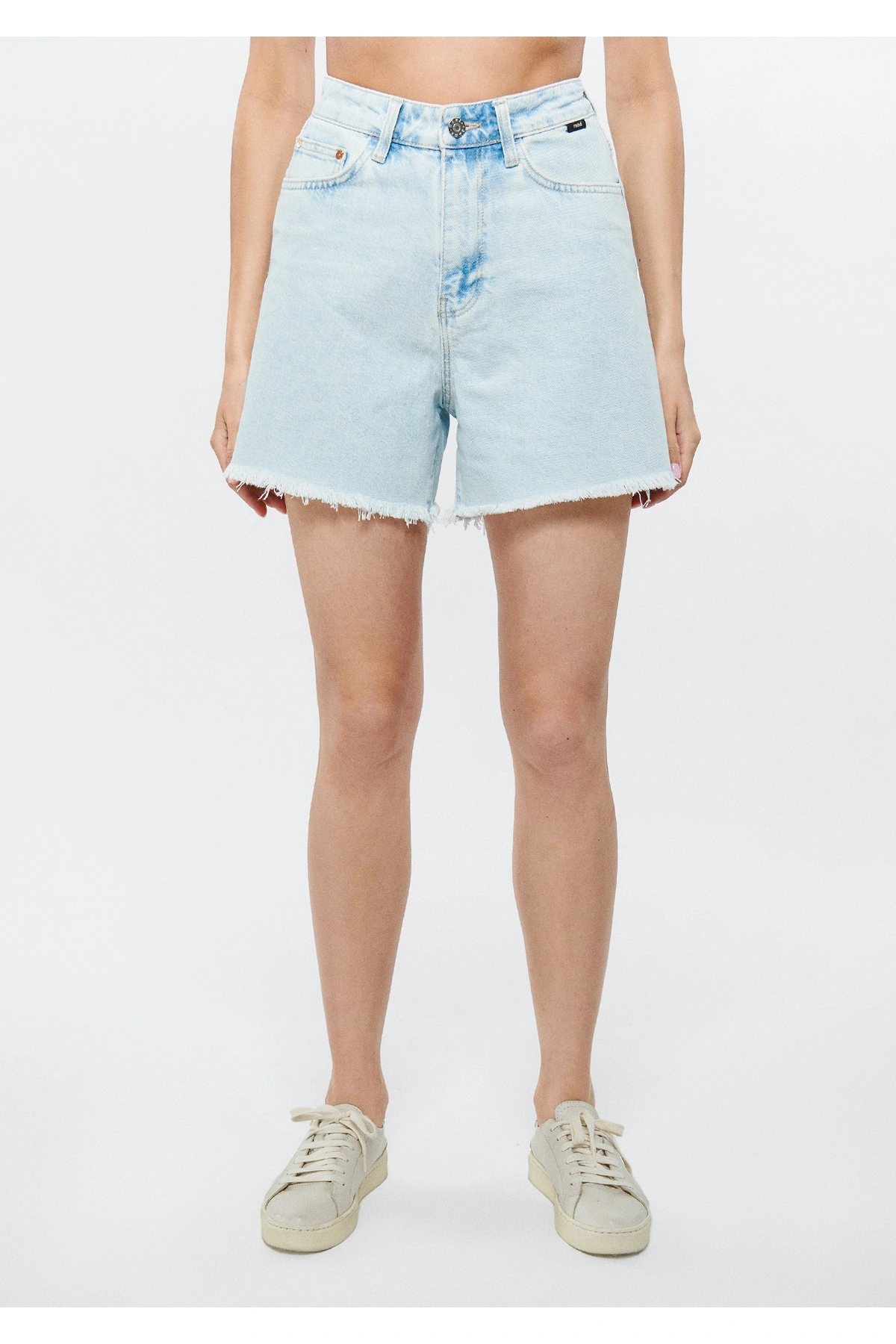 Mavi Mıllıe Ağartılmış Jean Şort 1458985136