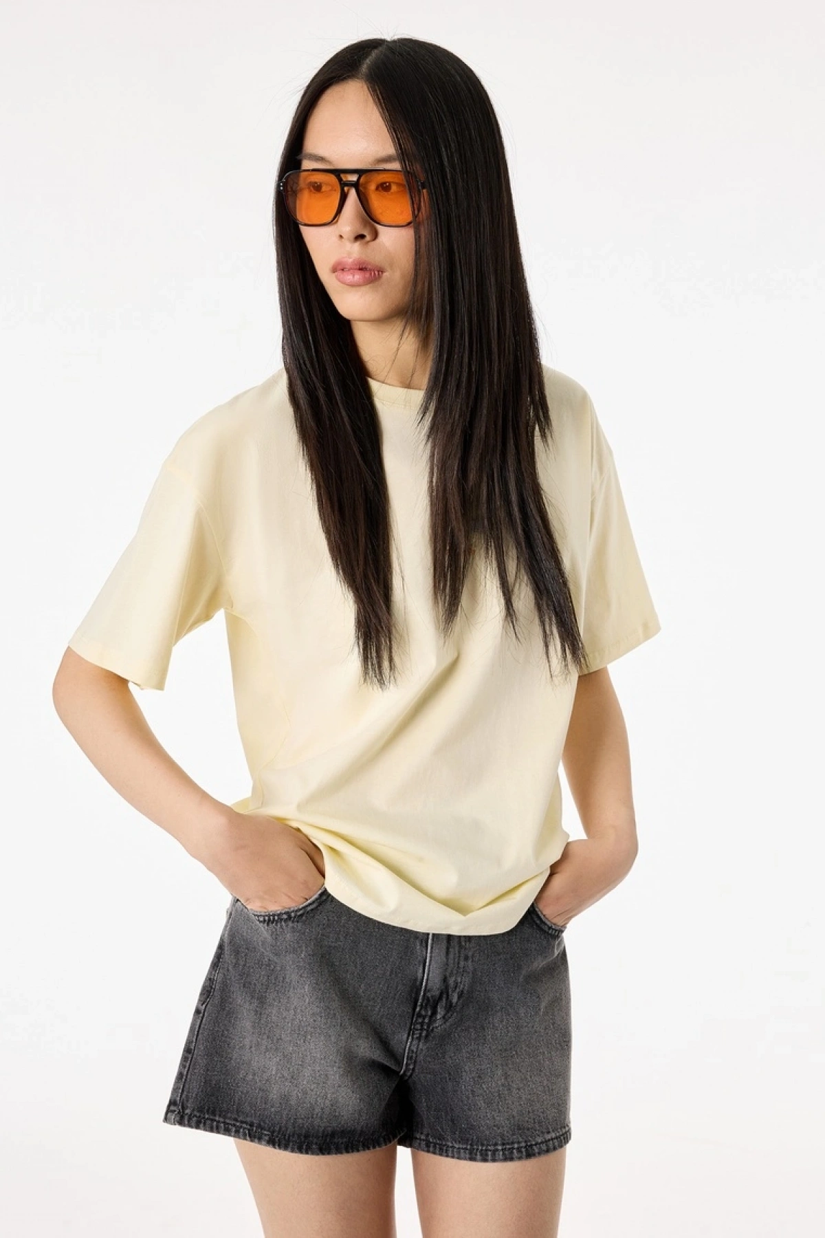 Rahat Kalıp Kısa Kollu Bisiklet Yaka Pamuklu Ördek Nakışlı Tişört