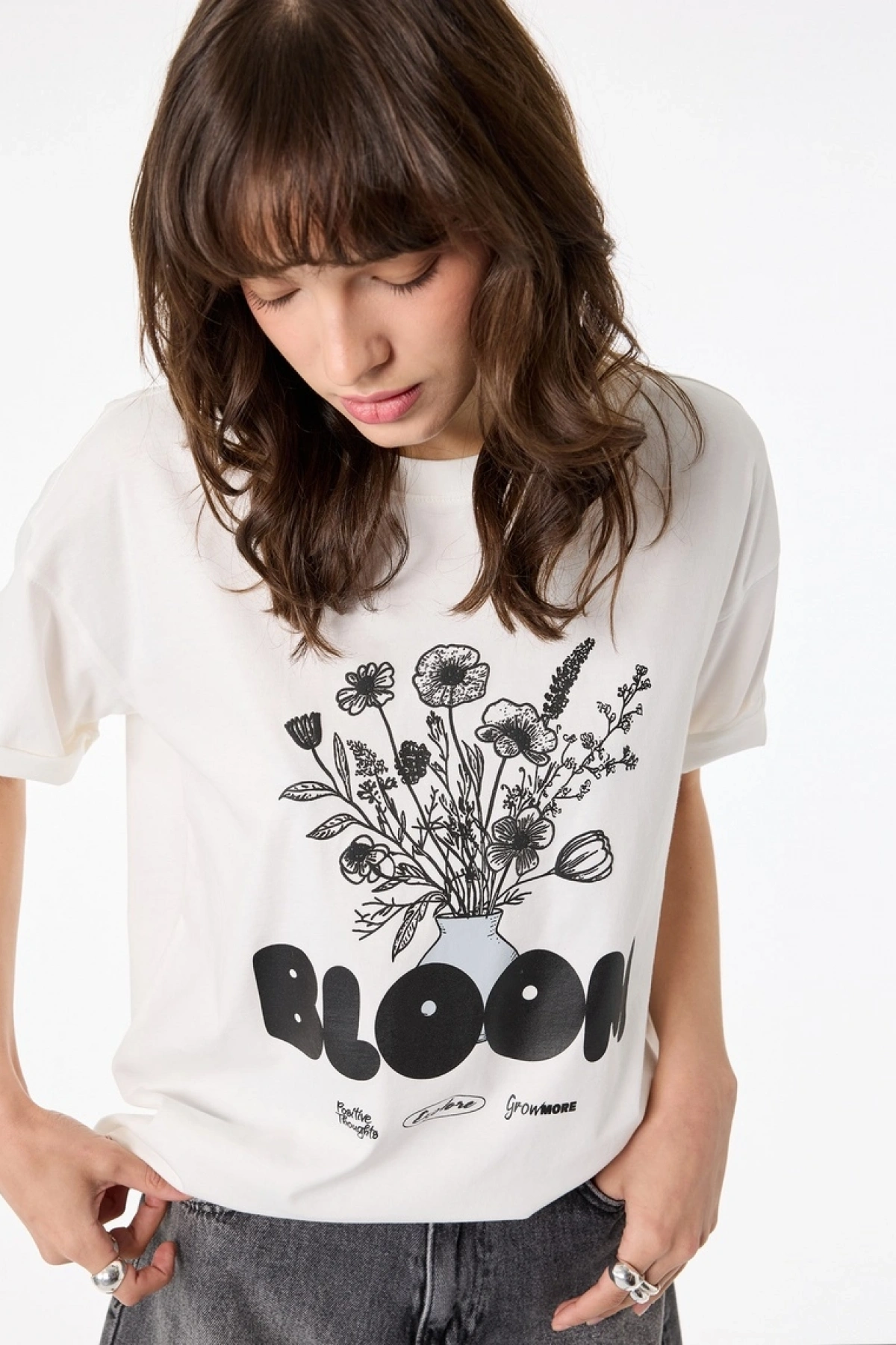 Regular Fit Kısa Kollu Bisiklet Yaka Çiçek Baskılı Pamuklu Tişör