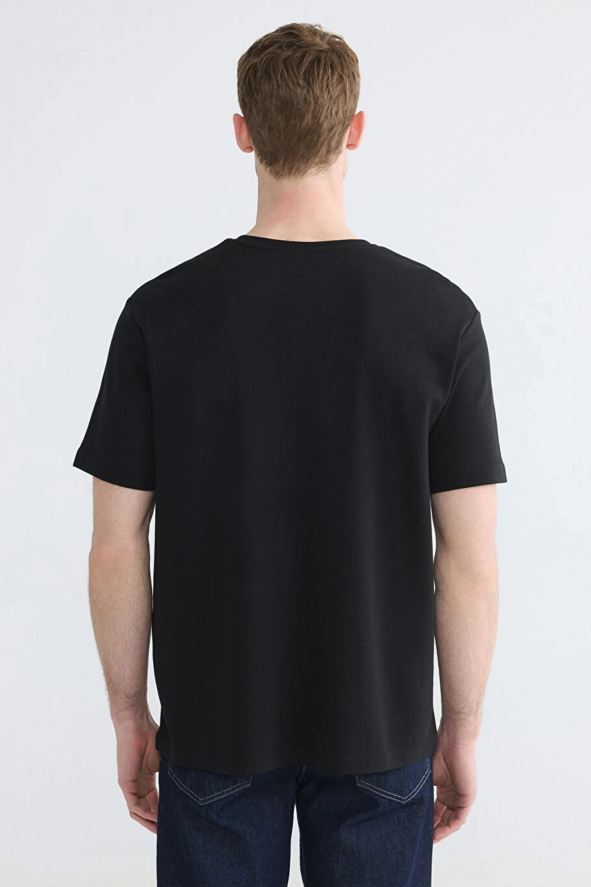 LCWAIKIKI Classic Siyah V Yaka Erkek Tişört