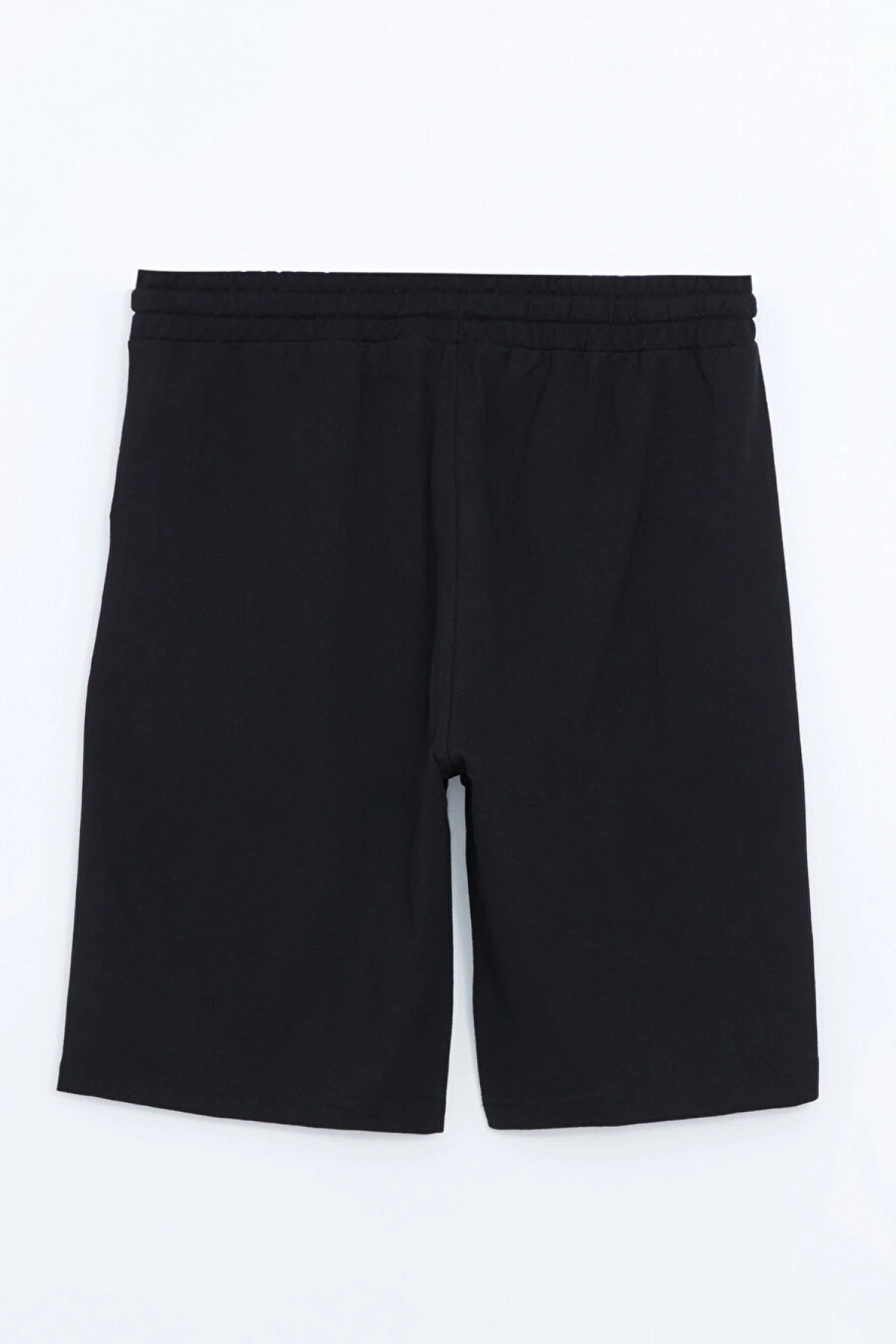 LCWAIKIKI Classic Siyah Standart Kalıp Pike Erkek Şort