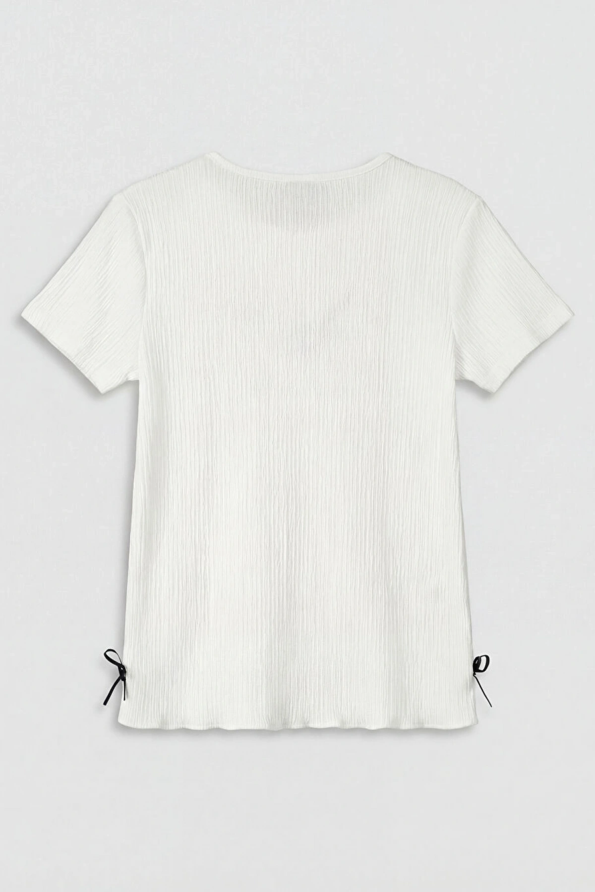 LCW Kids Ekru Bisiklet Yaka Fiyonk Detaylı Kız Çocuk Tişört