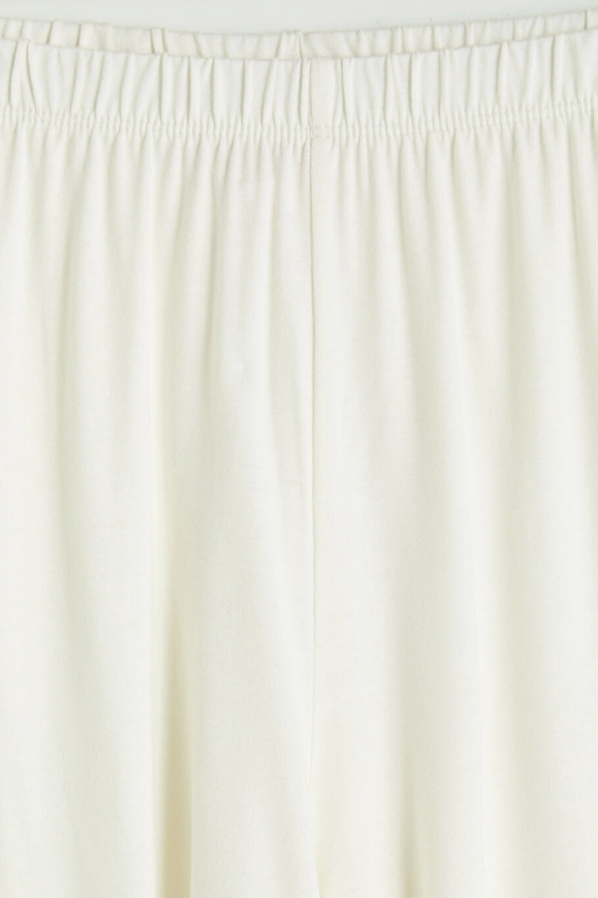 LCW DREAM Ekru V Yaka Fiyonklu Kadın Şortlu Pijama Takımı