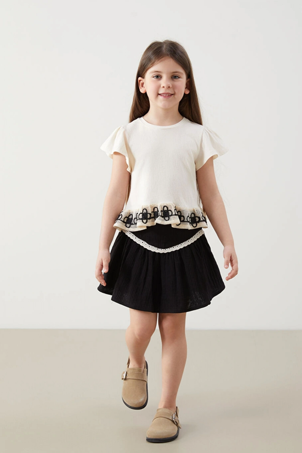LCW Kids Beli Lastikli Pileli Kız Çocuk Etek
