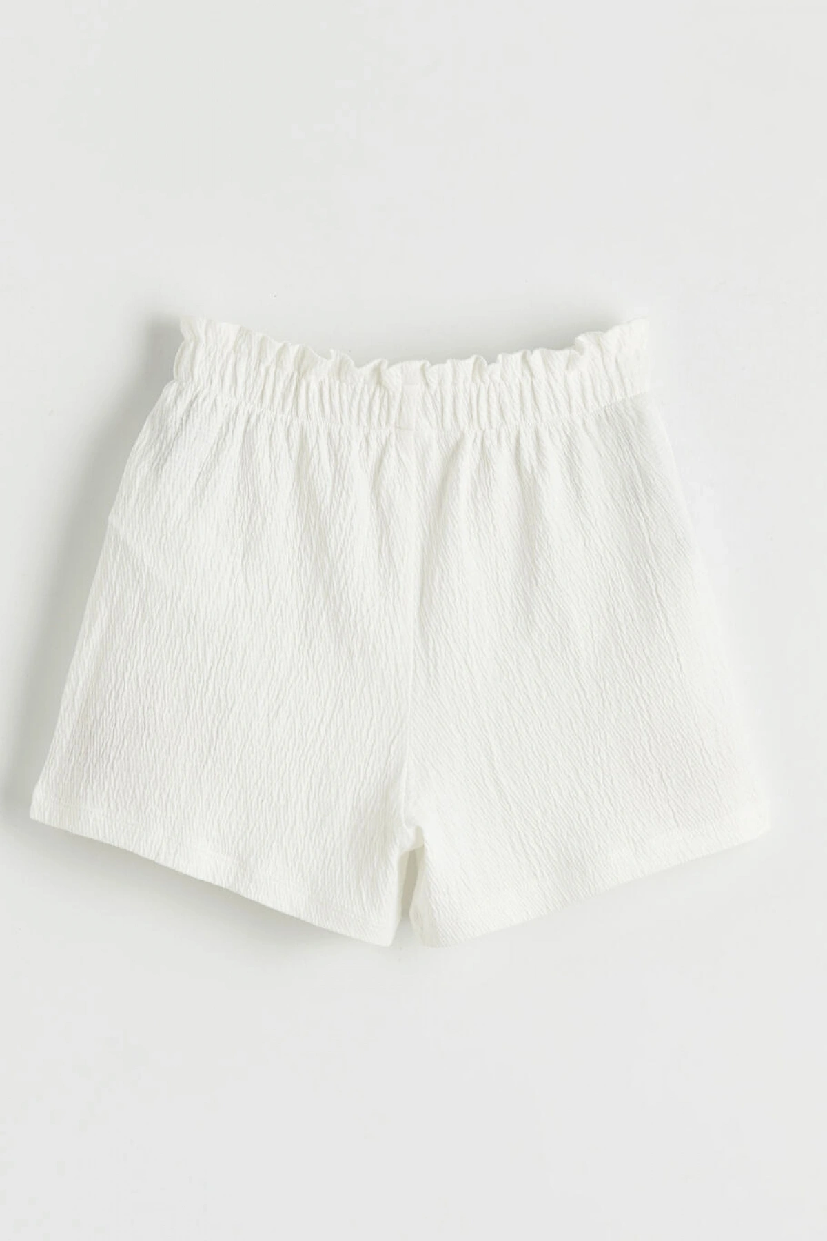 LCW Kids Beyaz Beli Lastikli Nakışlı Kız Çocuk Şort