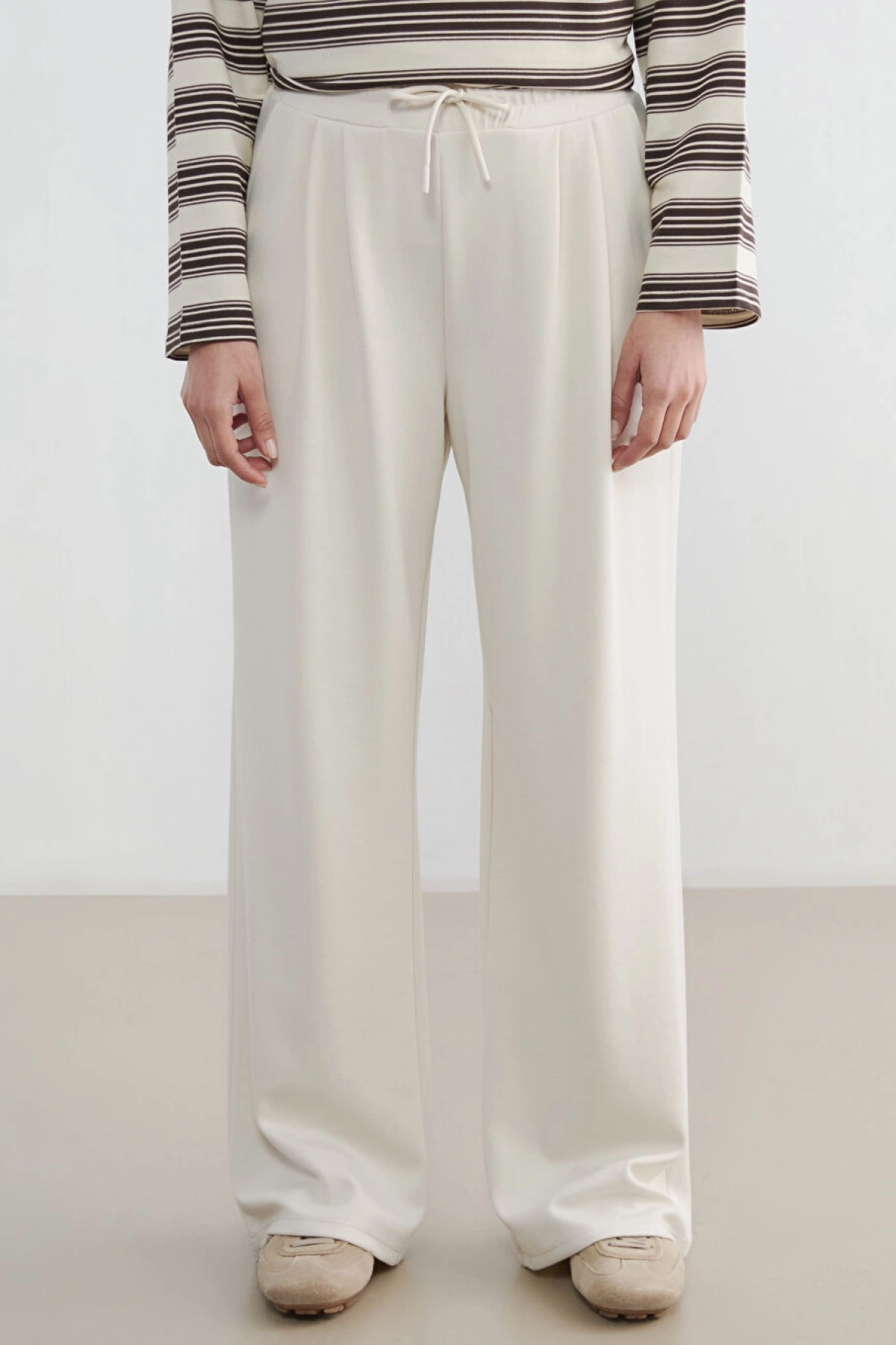 LCW Modest Bej Beli Lastikli Soft Touch Kadın Eşofman Altı