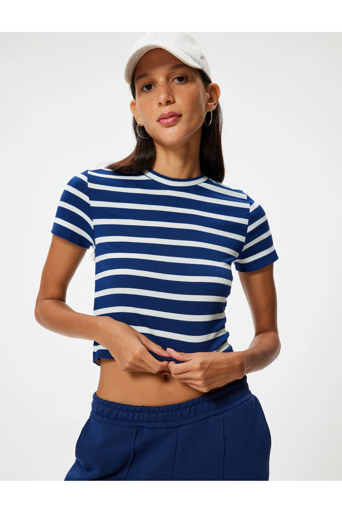 Basic Tişört Kısa Kollu Bisiklet Yaka Slim Fit