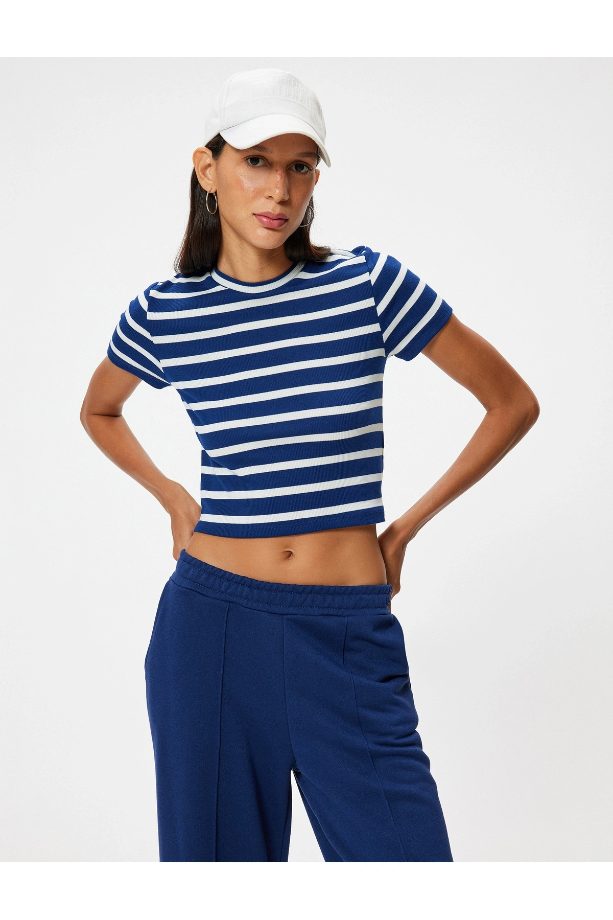 Basic Tişört Kısa Kollu Bisiklet Yaka Slim Fit