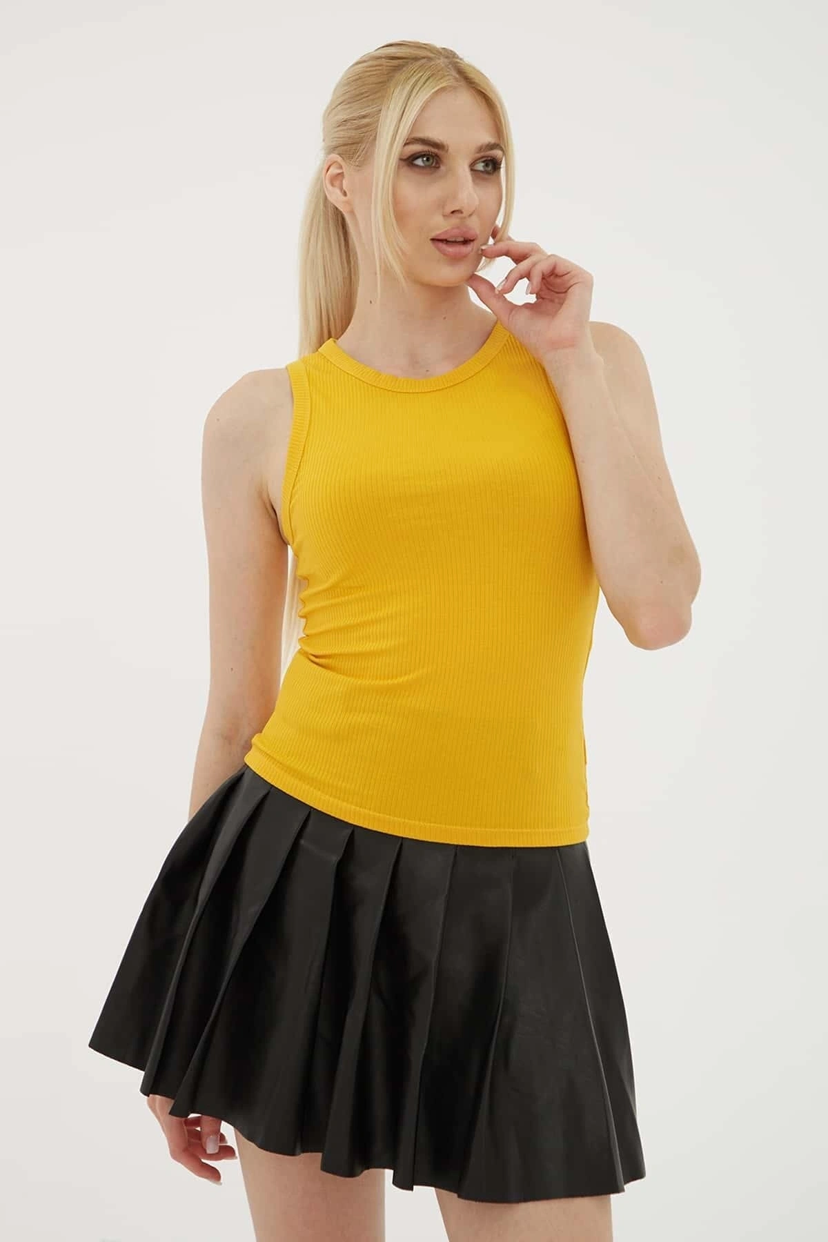 Fashion Friends Crop Atlet Coral / Coral
