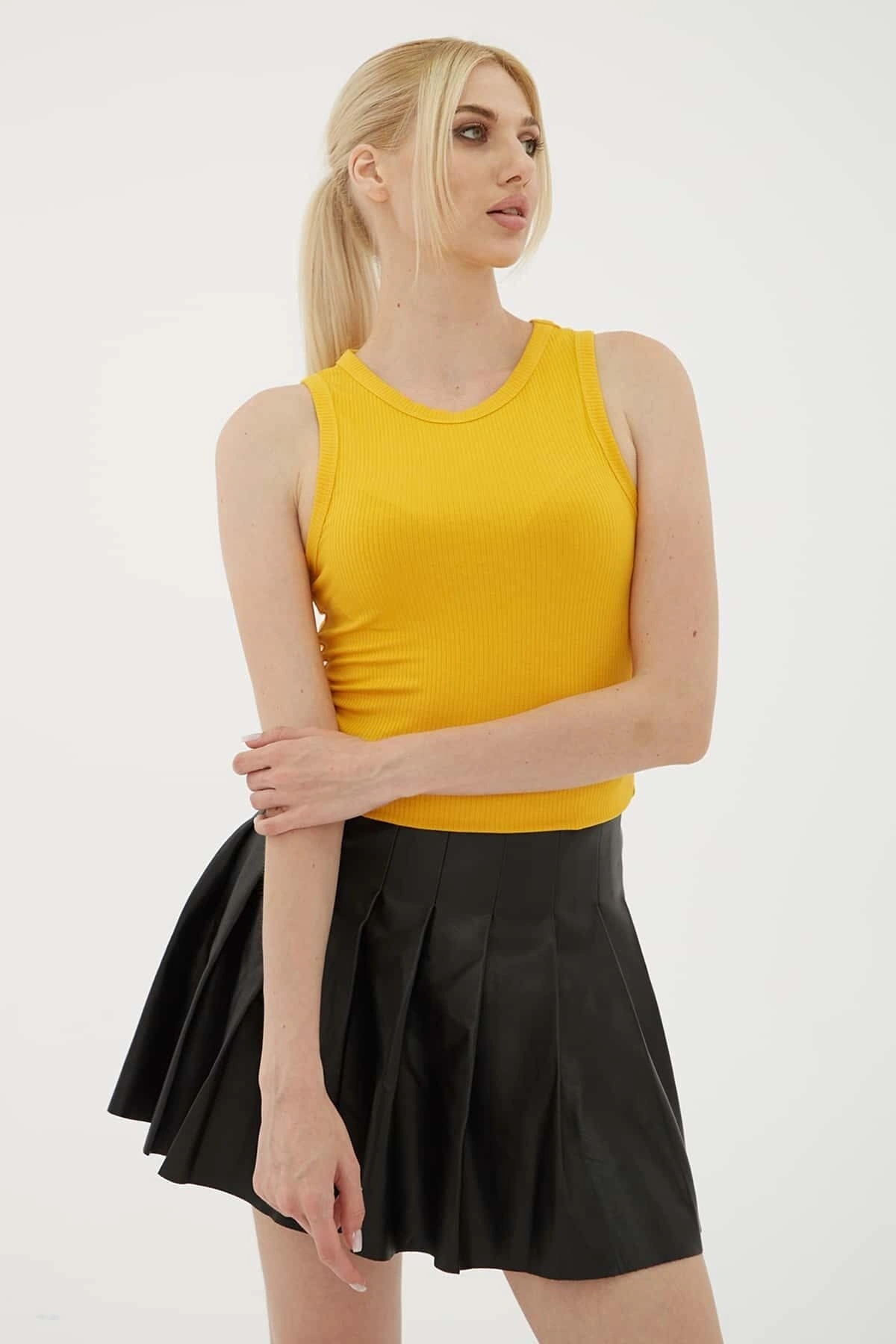 Fashion Friends Crop Atlet Coral / Coral