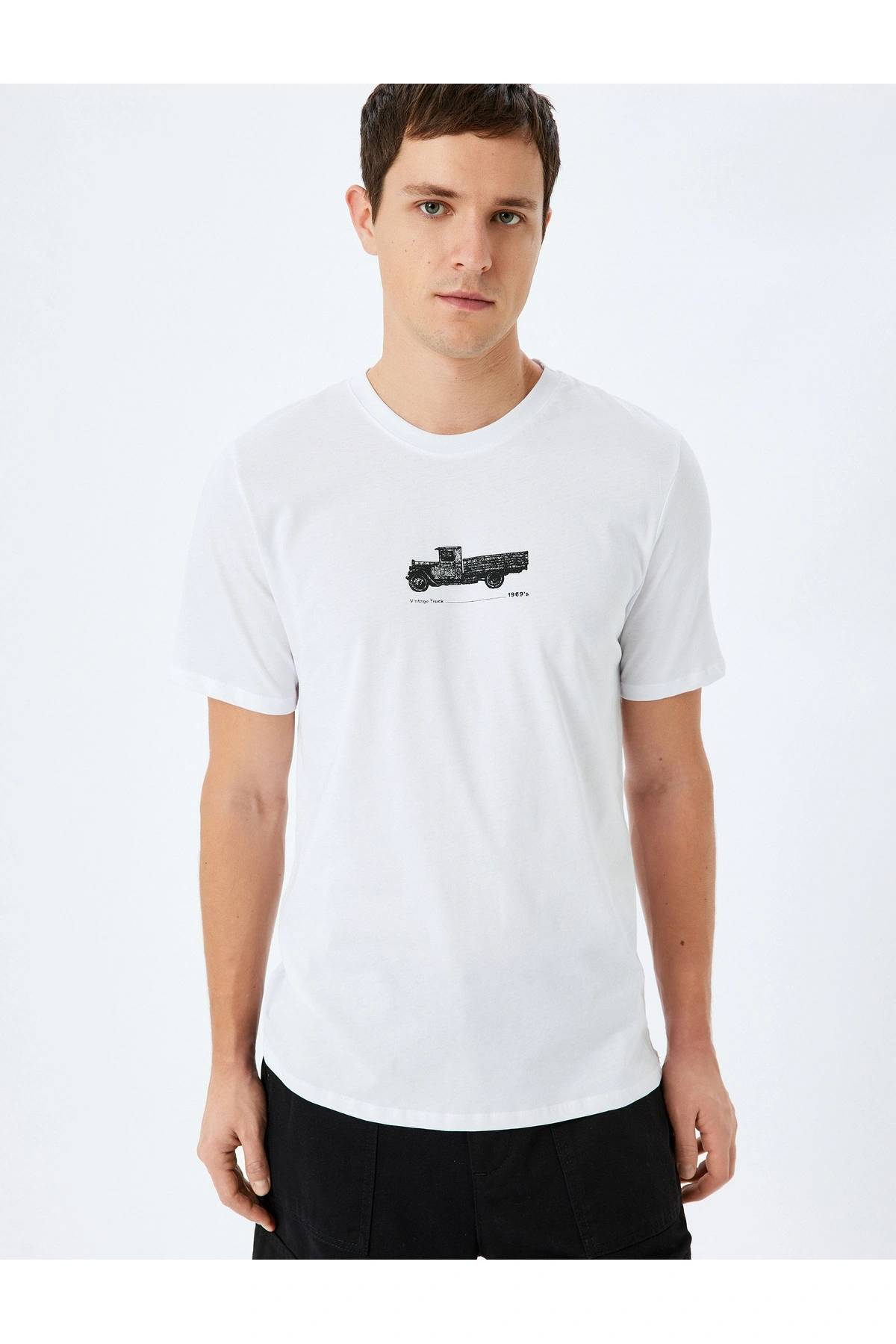 Koton Kısa Kollu Pamuklu Bisiklet Yaka Baskılı Slim Fit Tişört