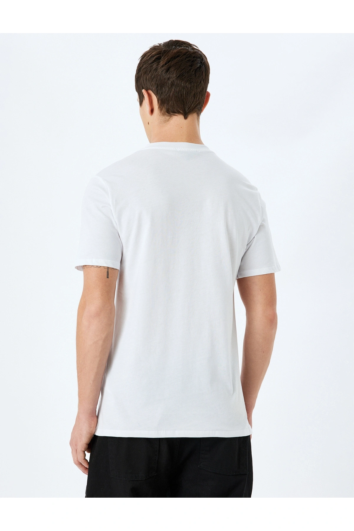 Koton Kısa Kollu Pamuklu Bisiklet Yaka Baskılı Slim Fit Tişört