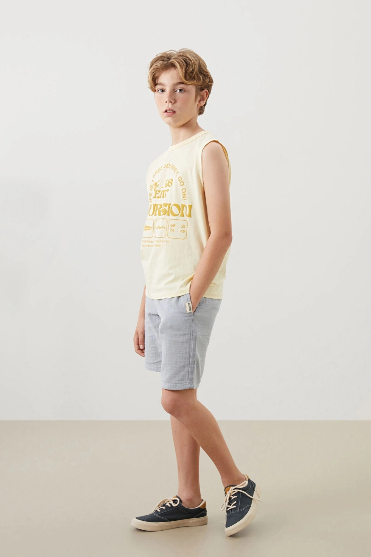 LCW Kids Gri Beli Lastikli Erkek Çocuk Şort