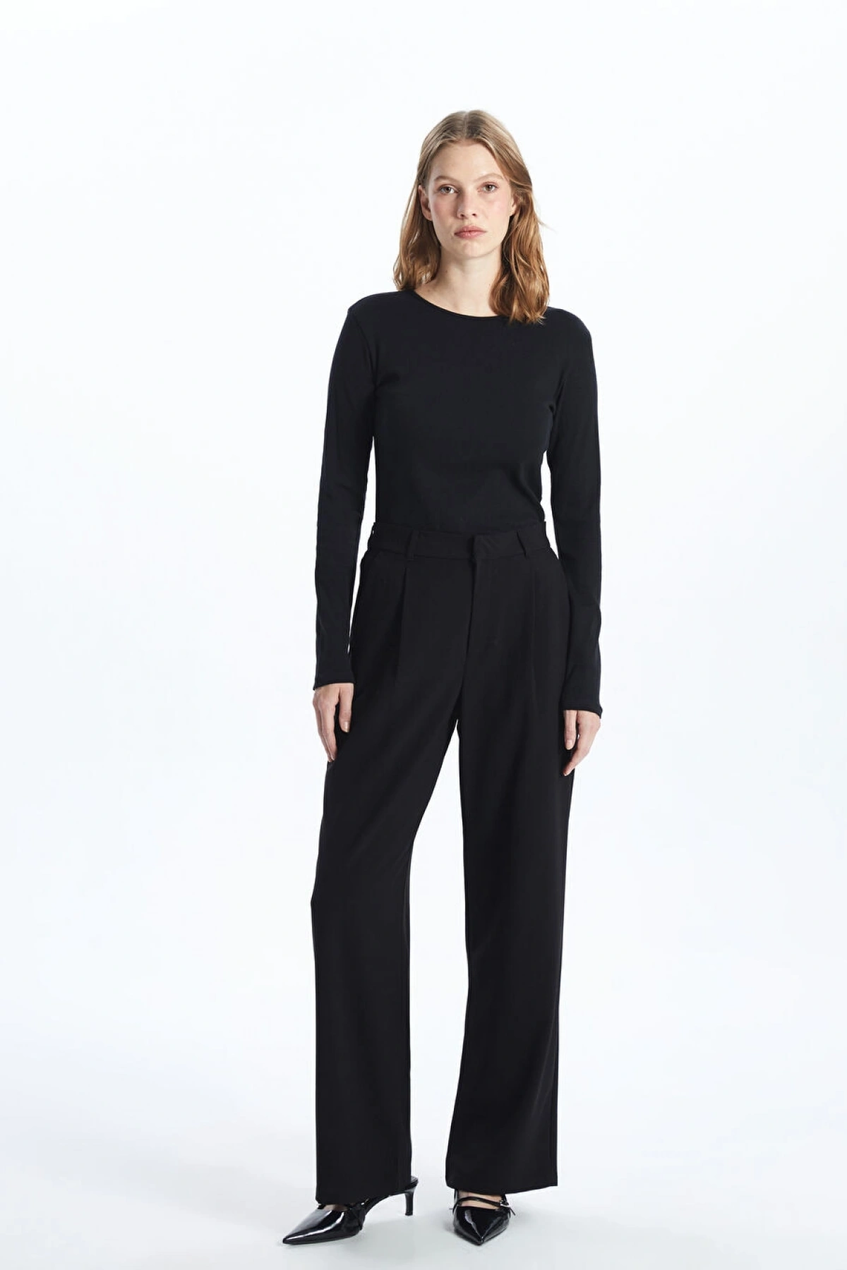 LCWAIKIKI Basic Siyah Bisiklet Yaka Kadın Body