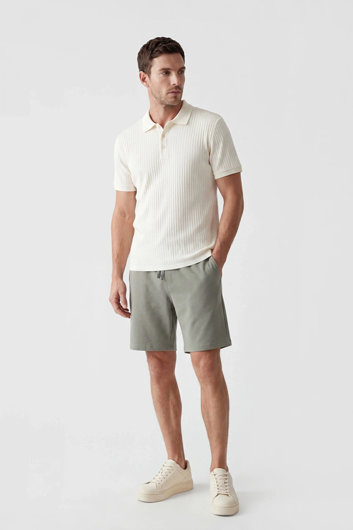 LCWAIKIKI Classic Haki Regular Fit Erkek Şort