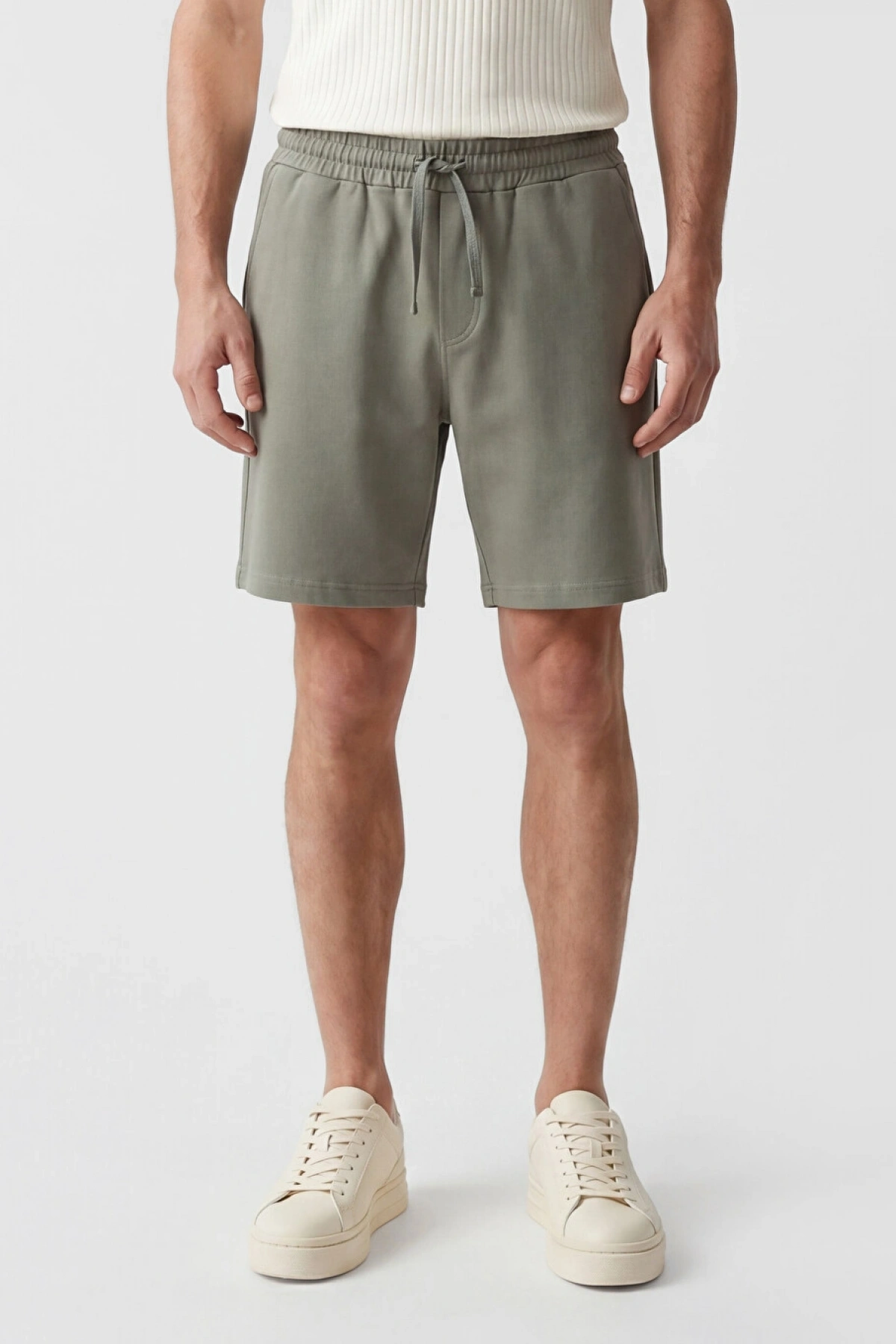 LCWAIKIKI Classic Haki Regular Fit Erkek Şort
