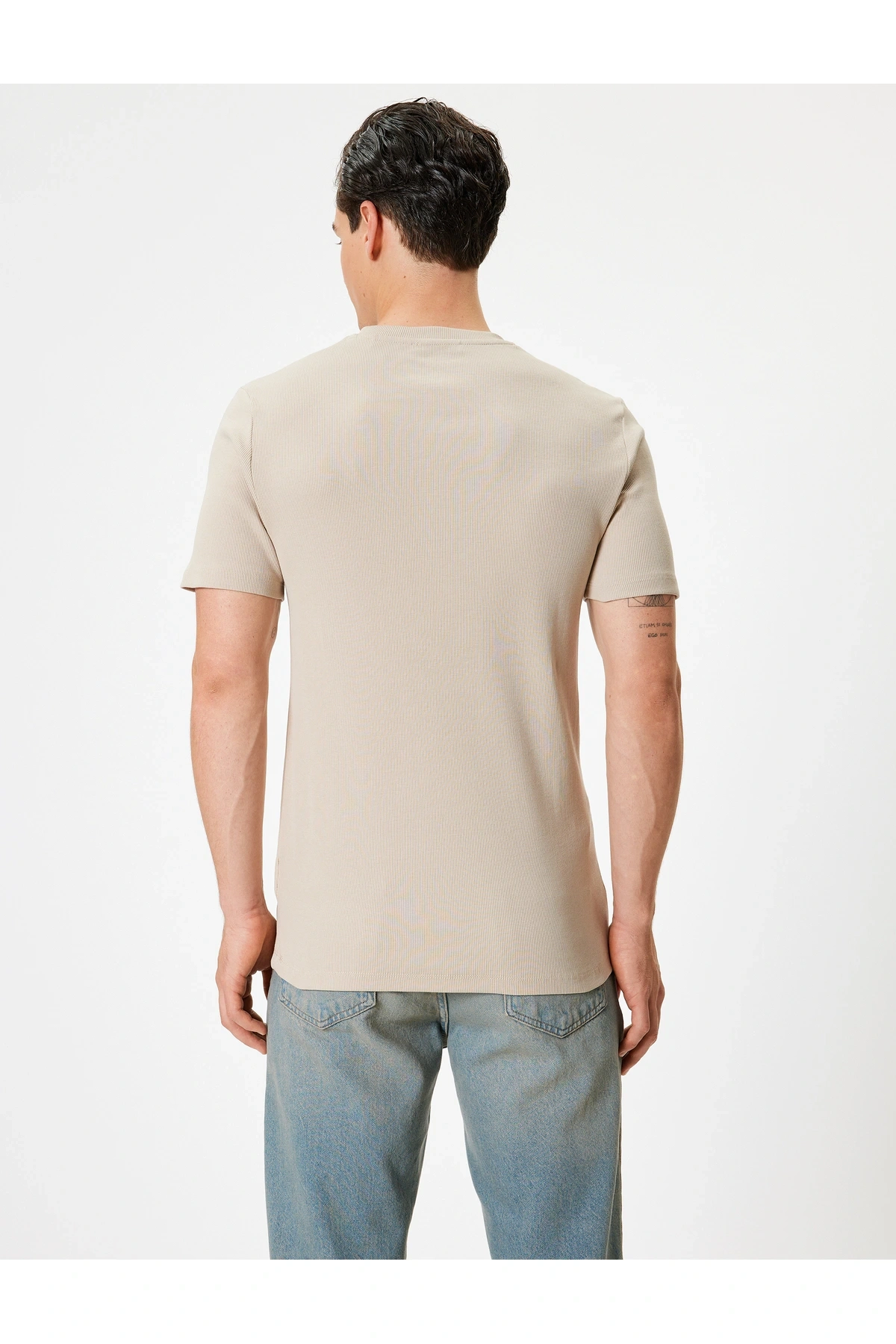 Basic Kısa Kollu Bisiklet Yaka Slim Fit Tişört