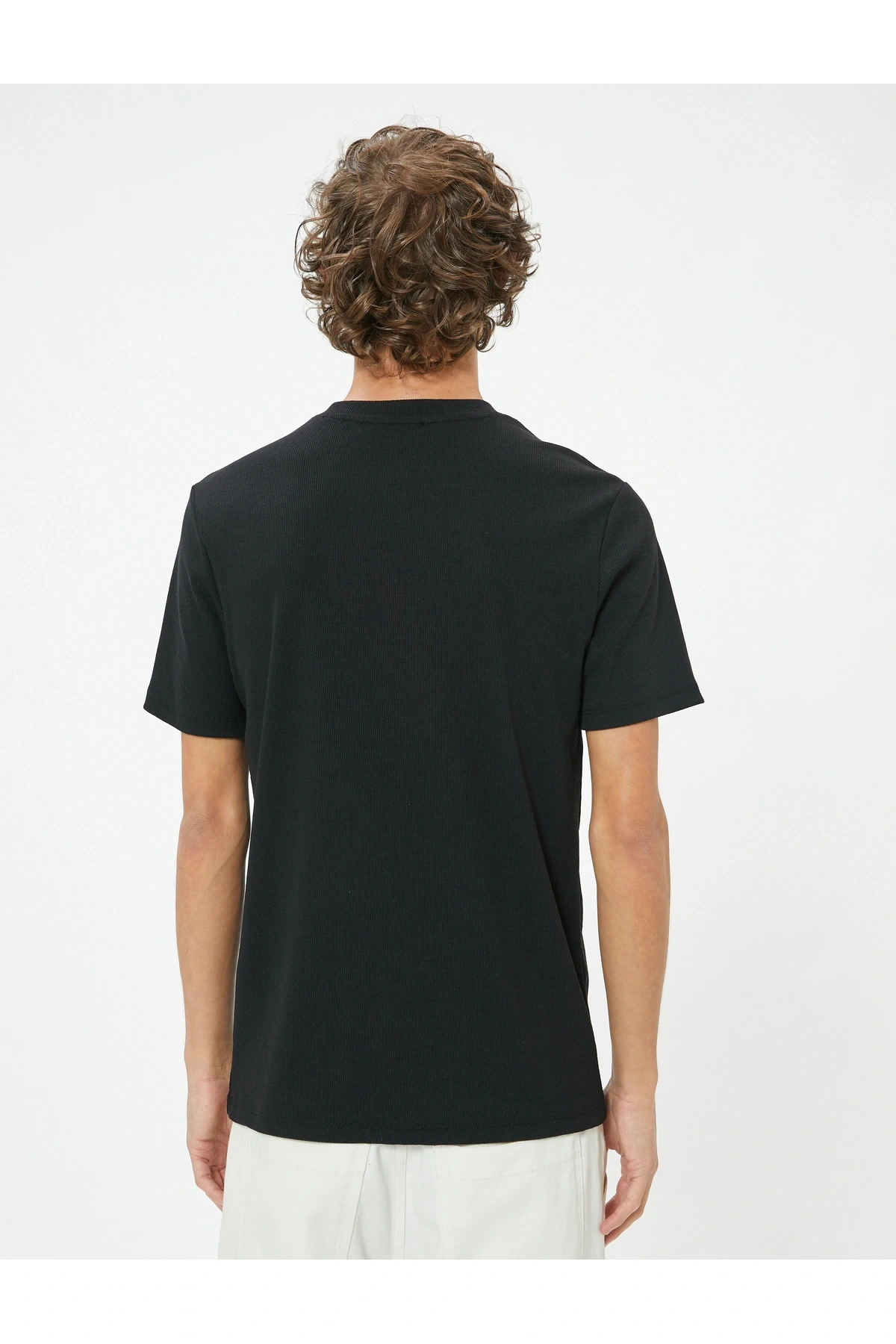 Basic Kısa Kollu Bisiklet Yaka Slim Fit Tişört