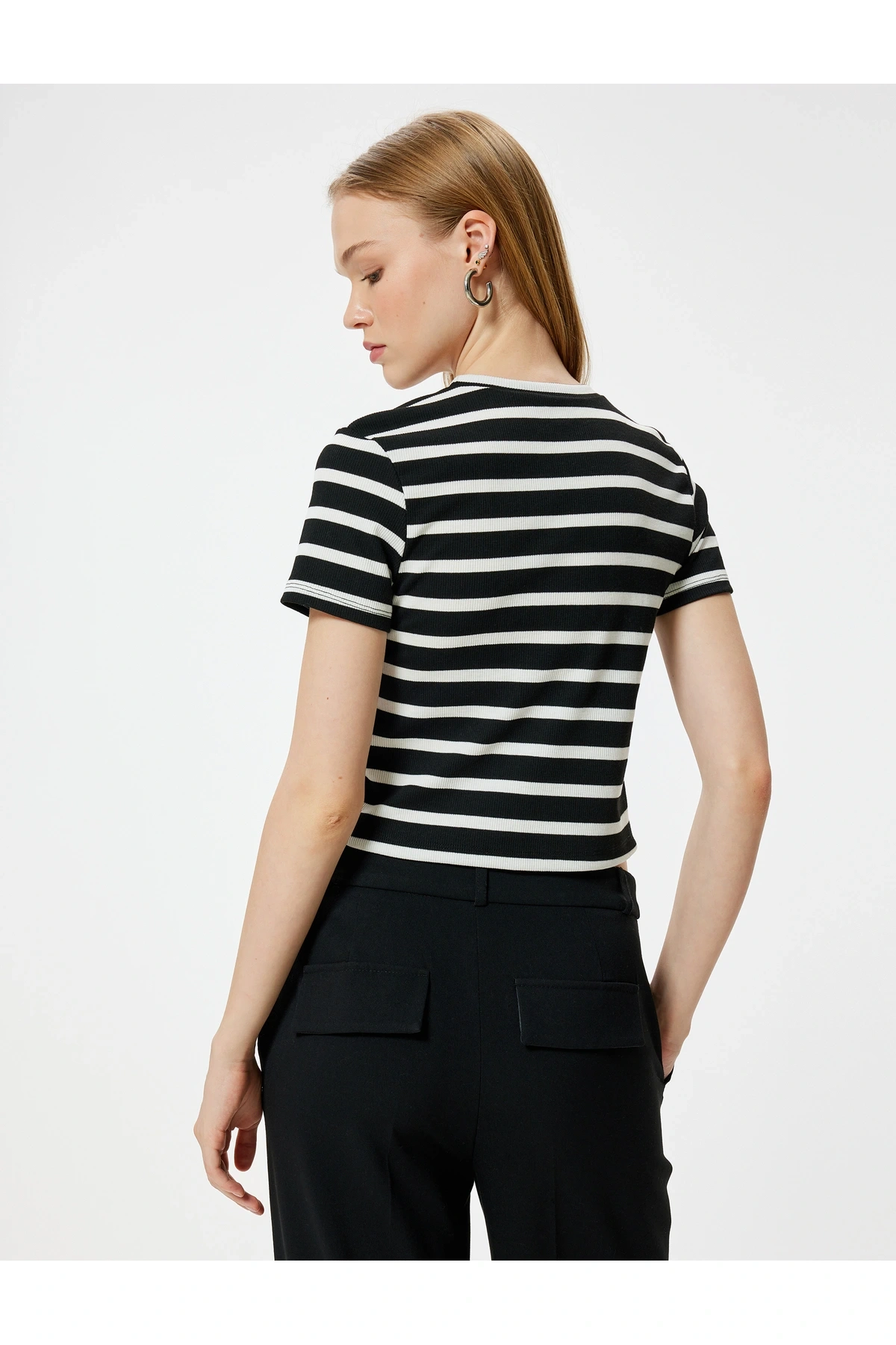 Basic Tişört Kısa Kollu Bisiklet Yaka Slim Fit