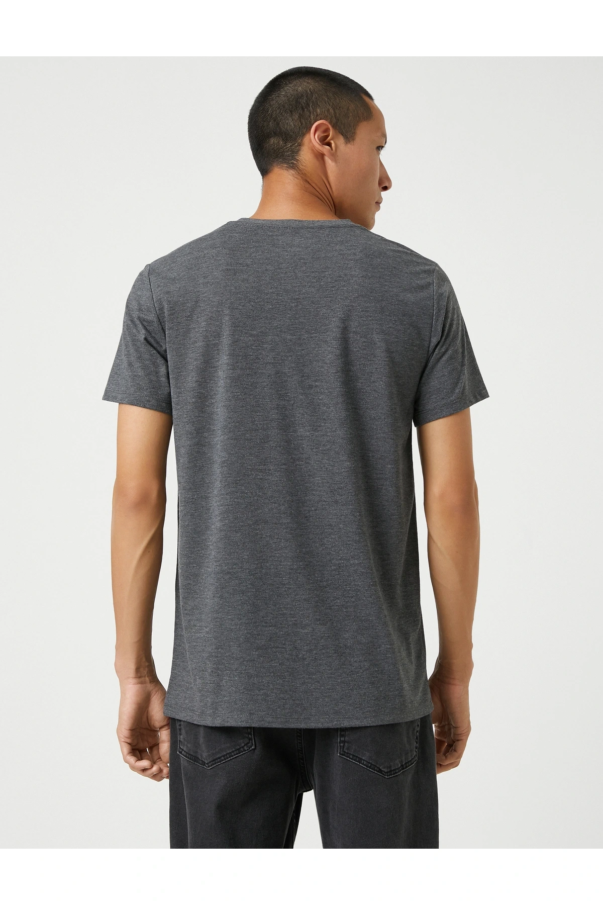 Basic Tişört Slim Fit Bisiklet Yaka Kısa Kollu Pamuklu