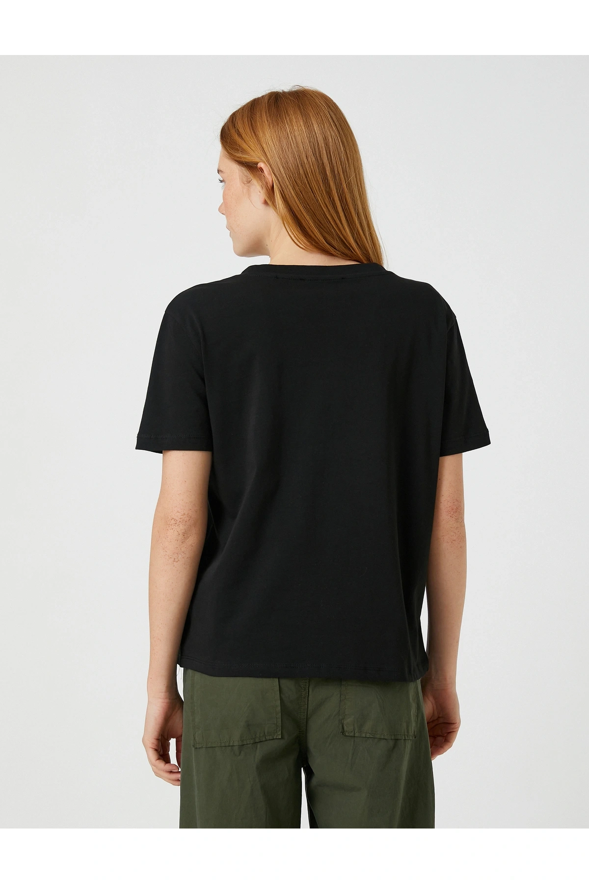 Basic Tişört V Yaka Kısa Kollu