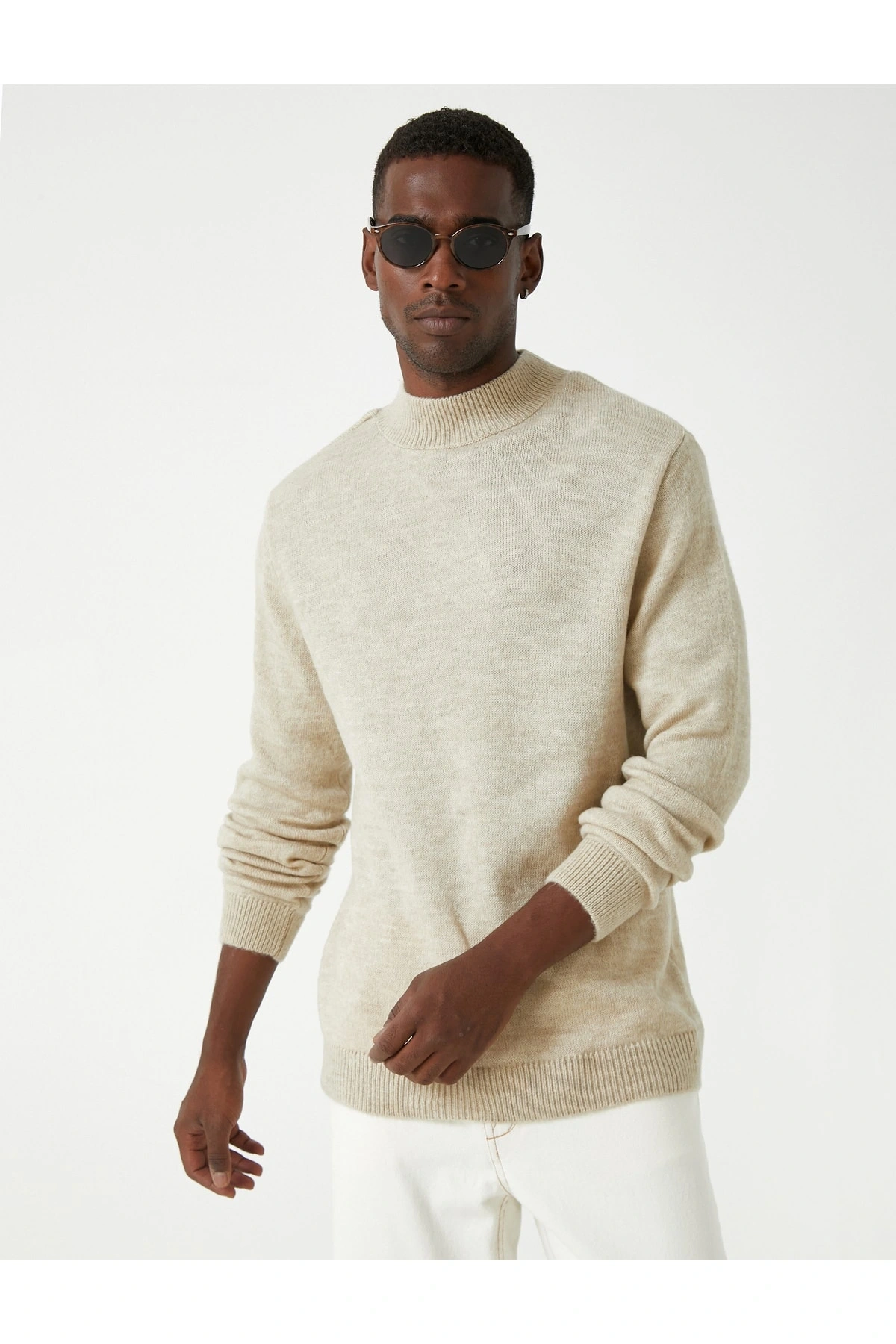 Basic Turtleneck Sweater