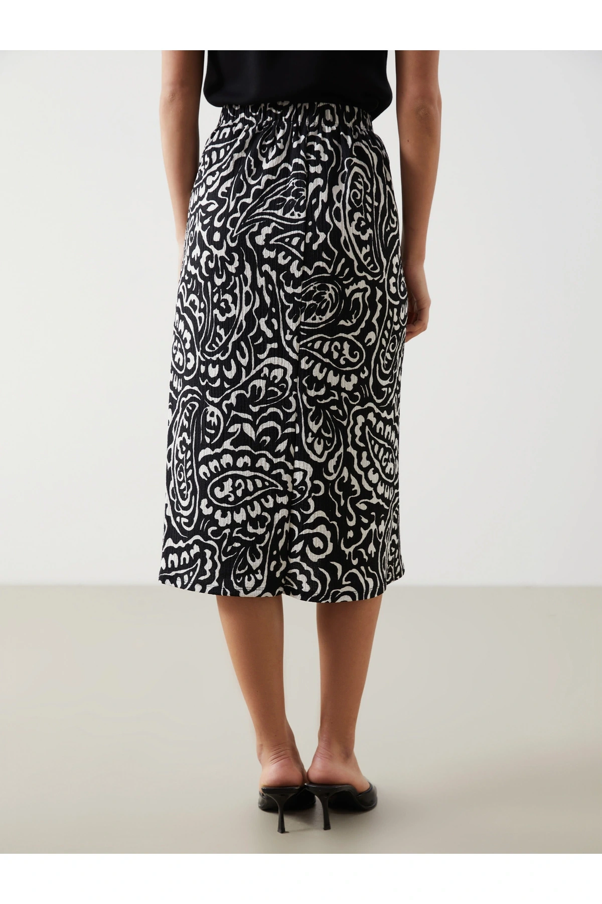 Beli Lastikli Desenli Kadın Etek