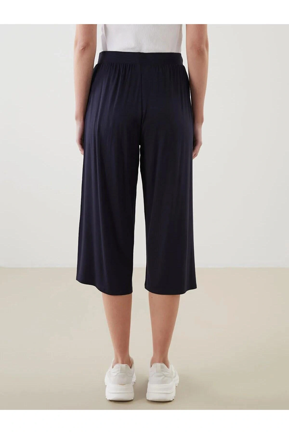 Beli Lastikli Kadın Kapri