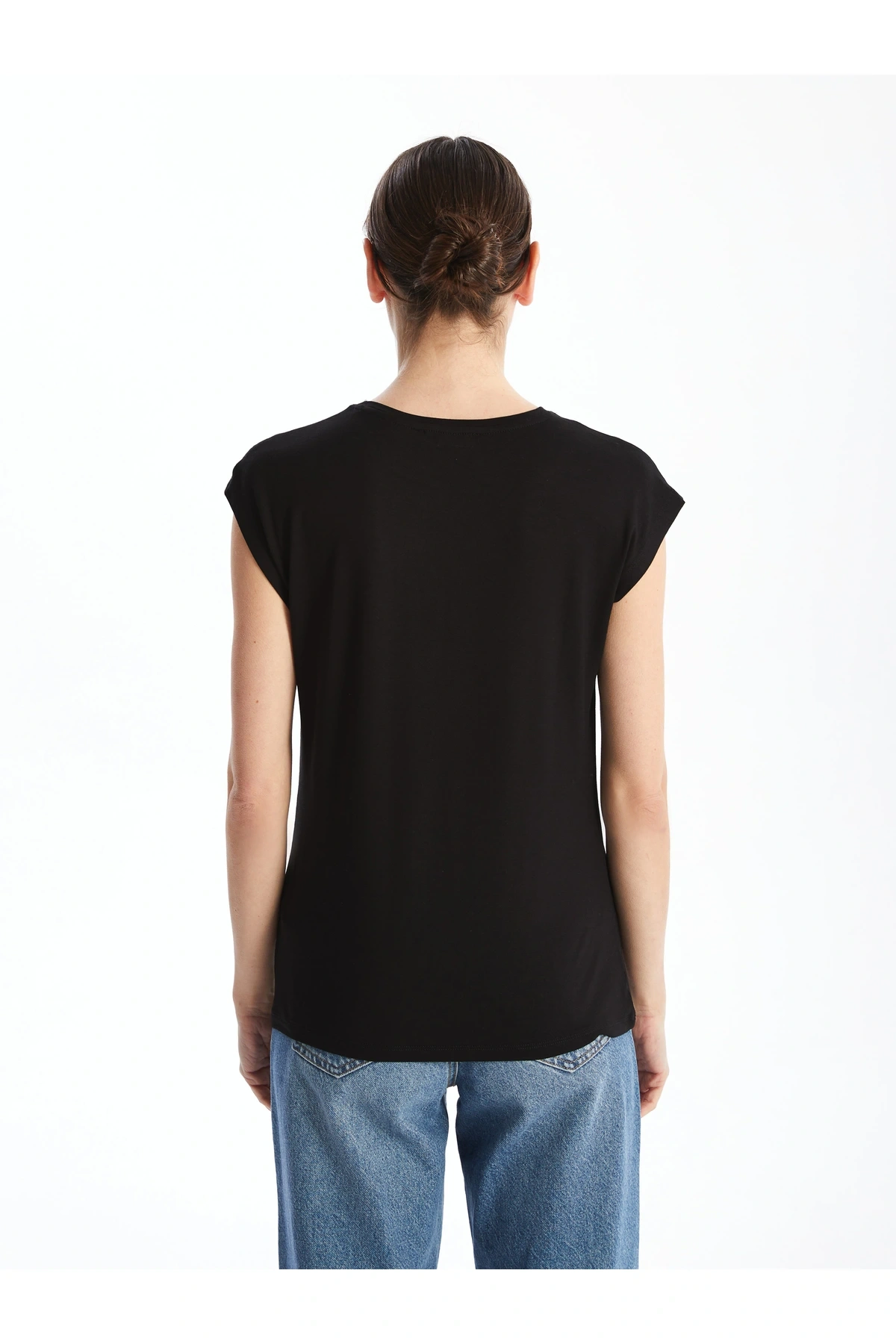 Bisiklet Yaka Kadın Tişört