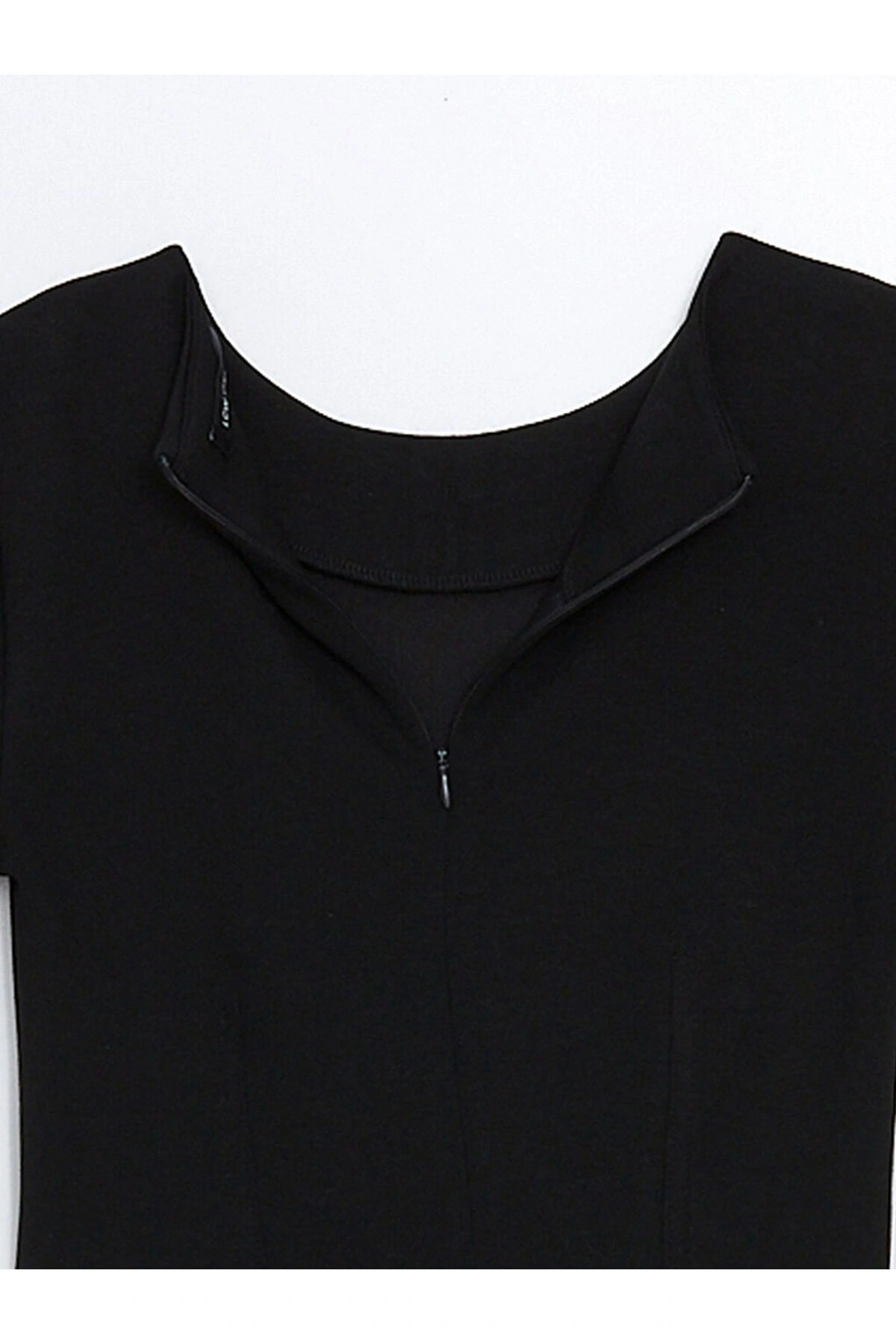 Bisiklet Yaka Kadın Tişört