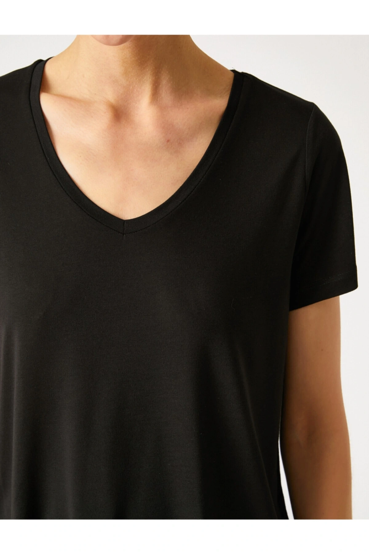 Bisiklet Yaka Kısa Kollu Basic Tişört