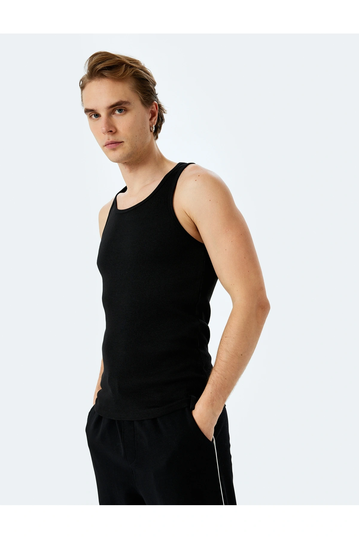 Bisiklet Yaka Slim Fit Kolsuz Fitilli Basic Atlet