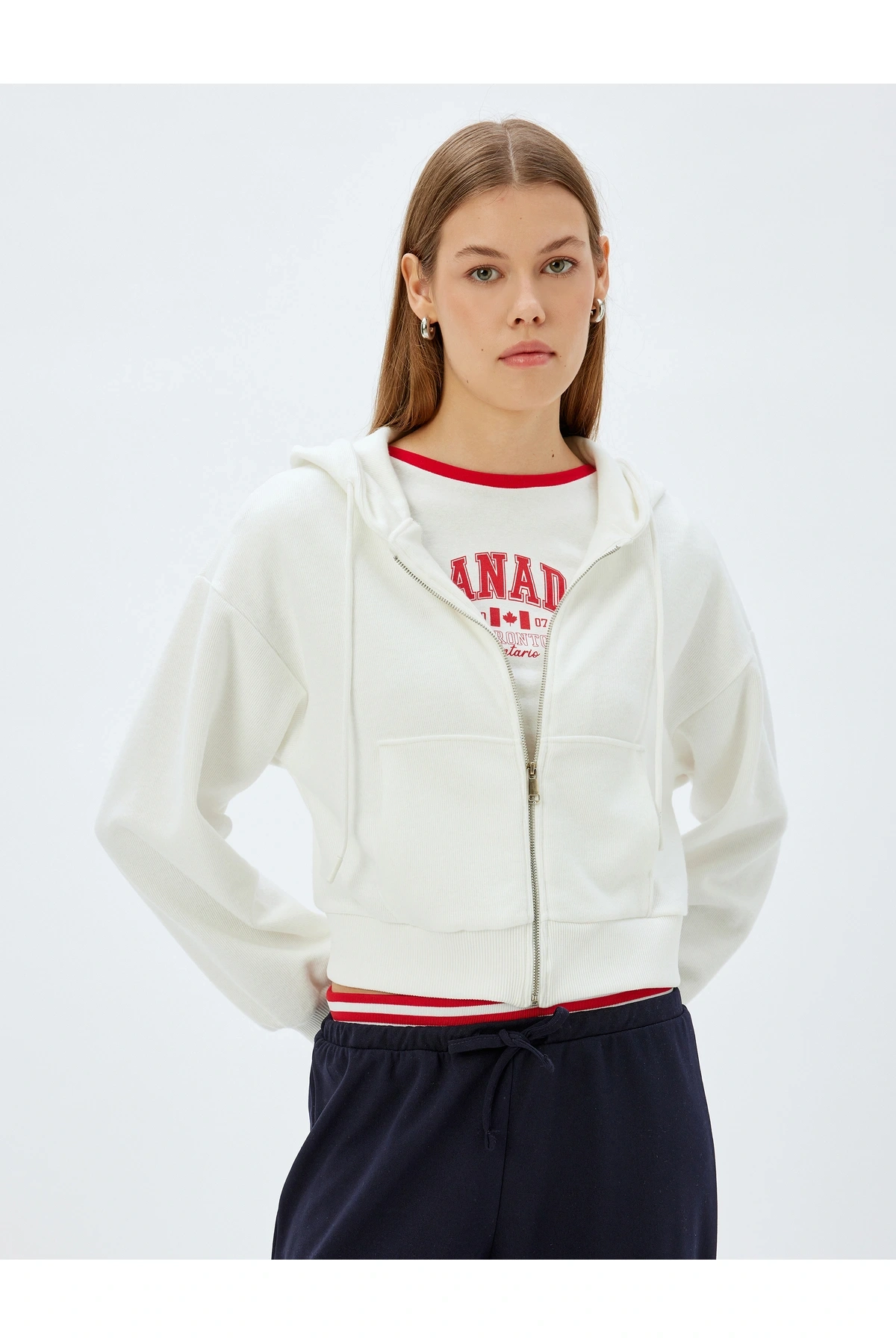 Cepli Uzun Kollu Crop Kapüşonlu Fermuarlı Sweatshirt