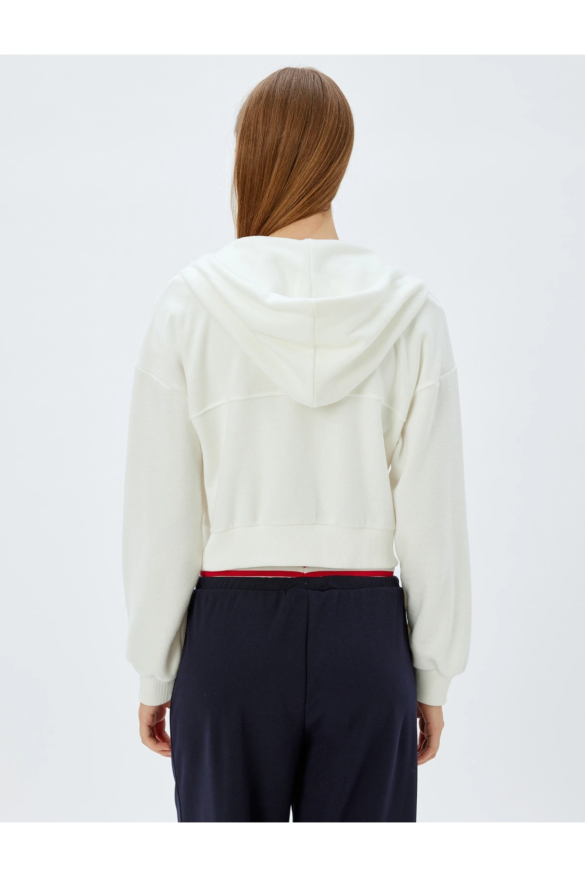 Cepli Uzun Kollu Crop Kapüşonlu Fermuarlı Sweatshirt