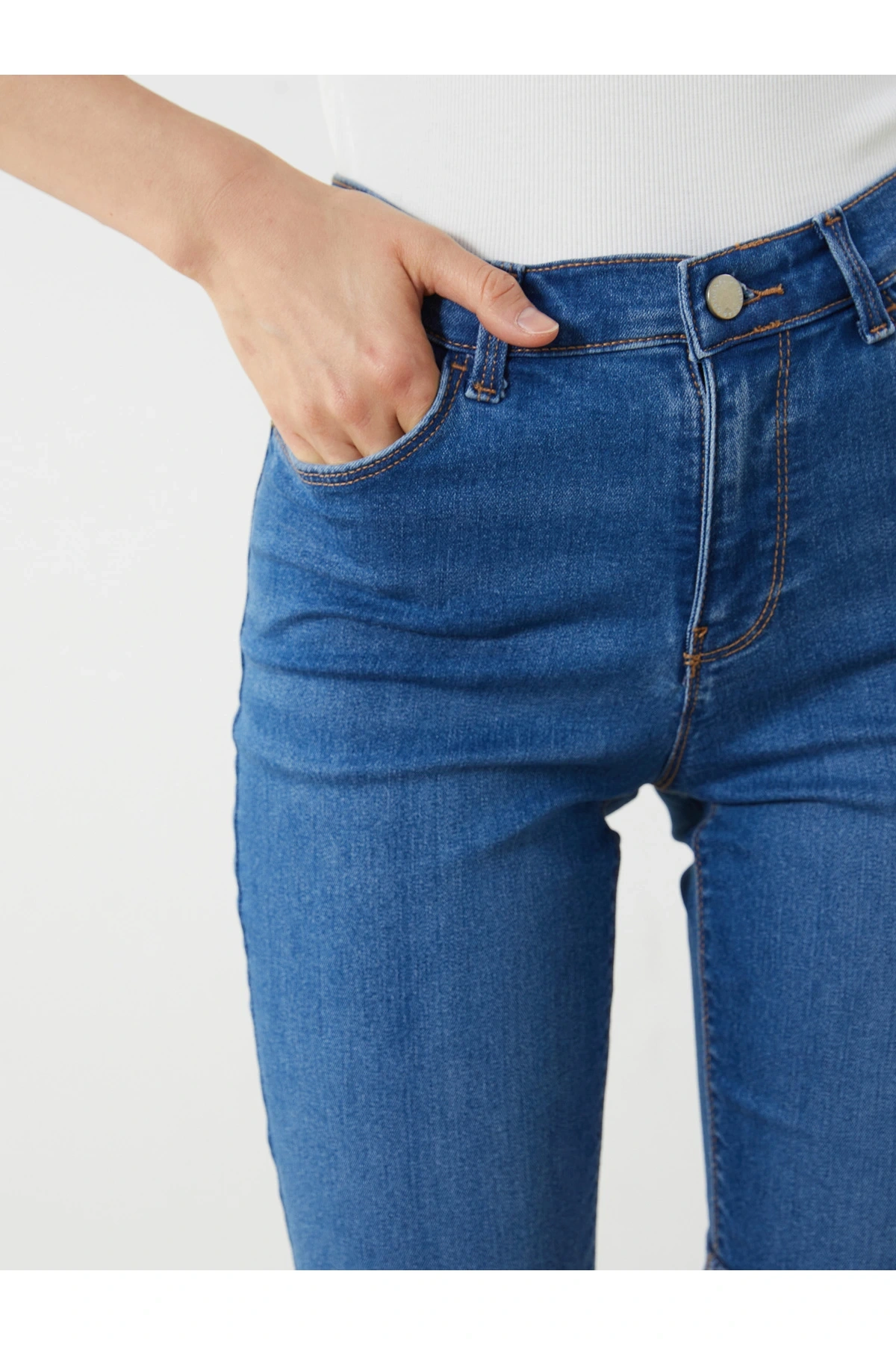 Dar Fit Kadın Jean Şort