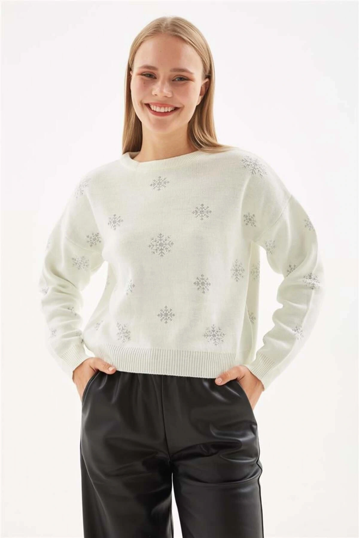 Desenli Kazak Kırmızı