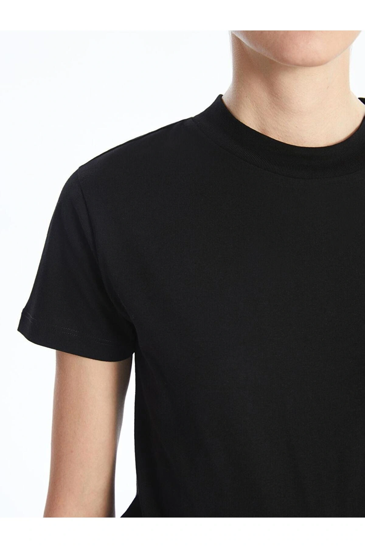 Dik Yaka Kadın Tişört (S5)