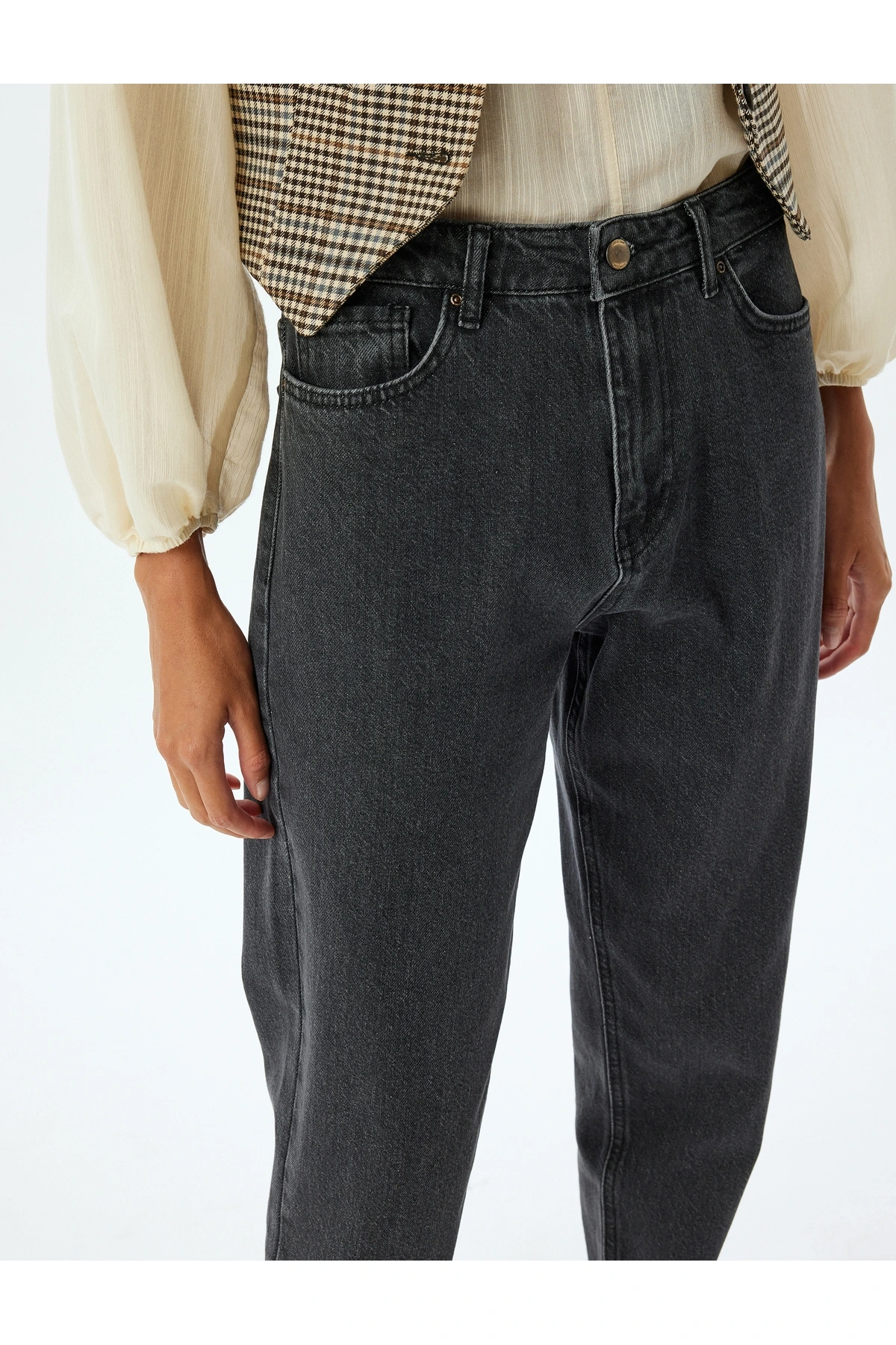 Düz Paça Kot Pantolon Normal Bel Düğmeli Cepli - Mom Jean